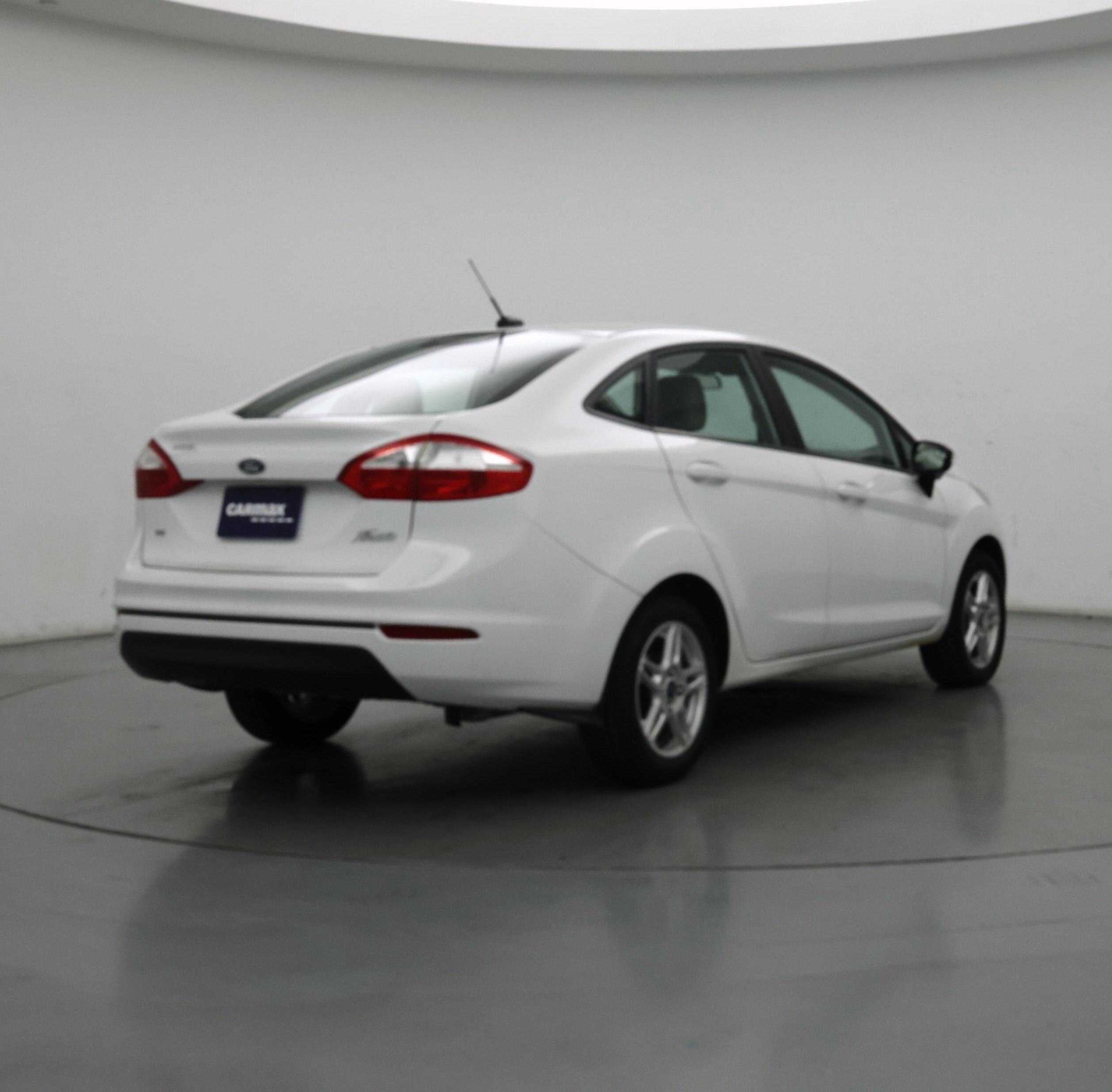Thumbnail: 2017 Ford Fiesta - 8