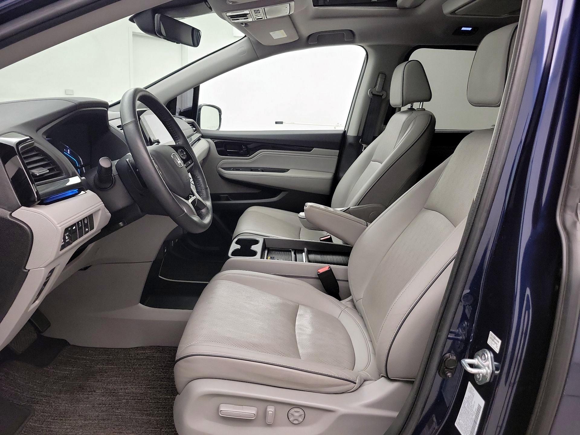 Thumbnail: 2023 Honda Odyssey - 11
