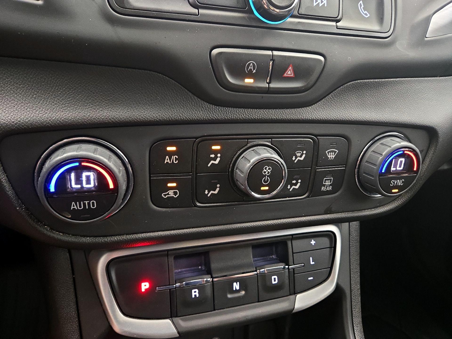 Thumbnail: 2023 GMC Terrain - 16