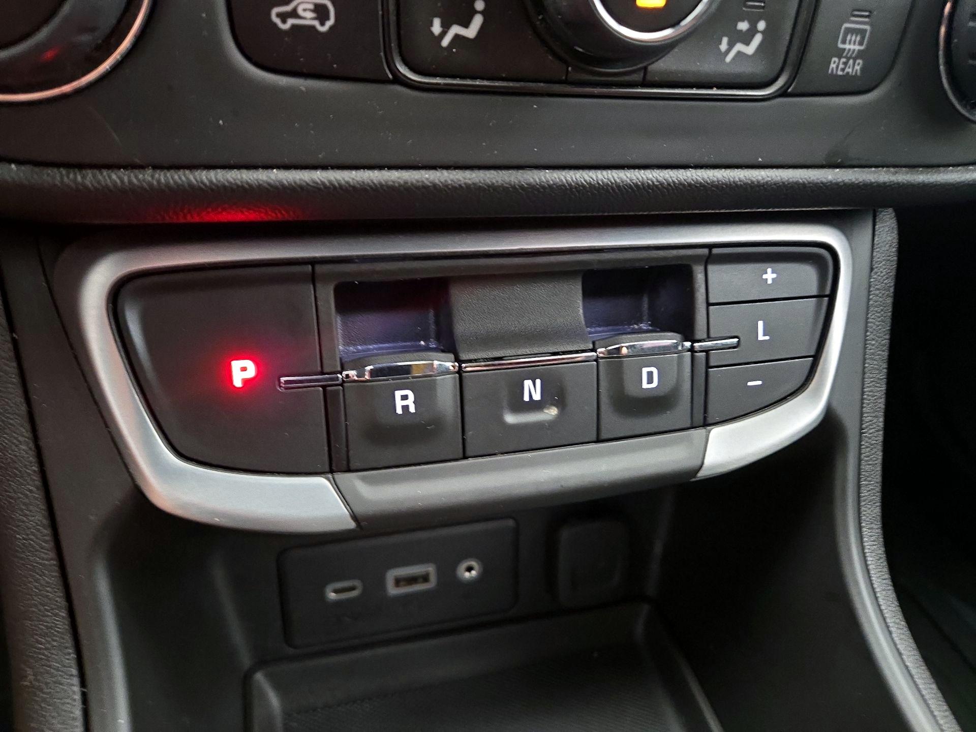 Thumbnail: 2023 GMC Terrain - 17