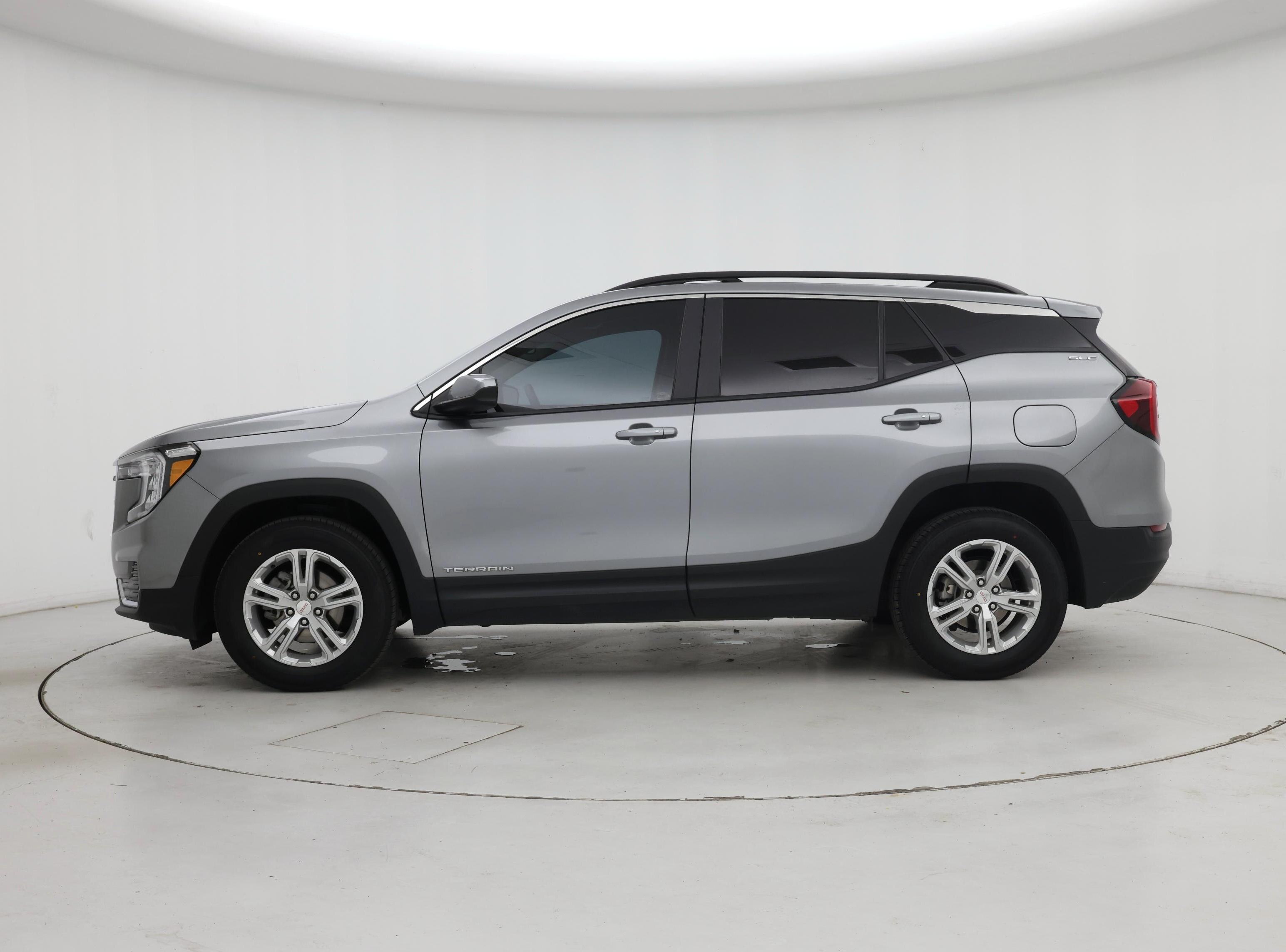 Thumbnail: 2023 GMC Terrain - 3