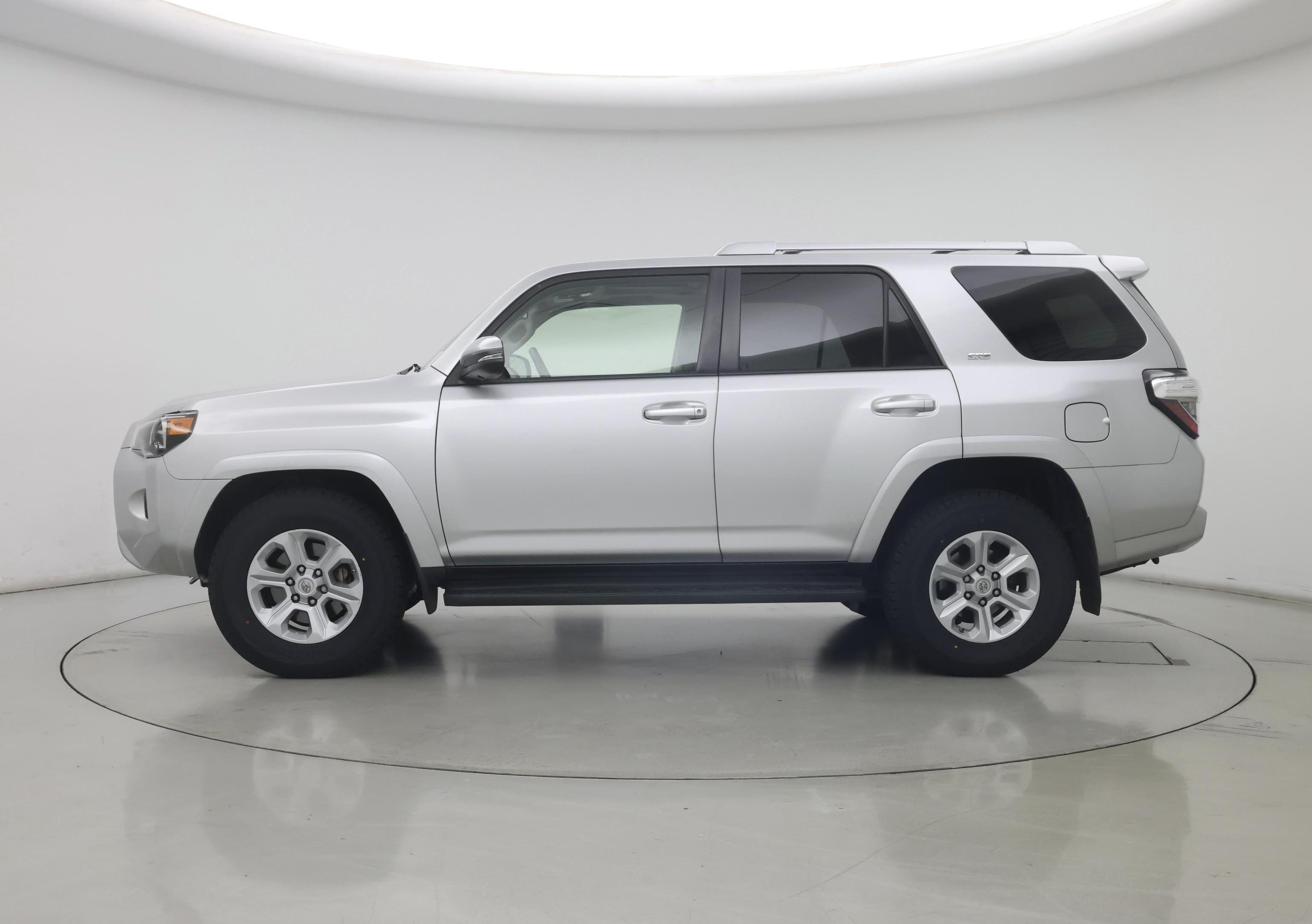Thumbnail: 2018 Toyota 4Runner - 3