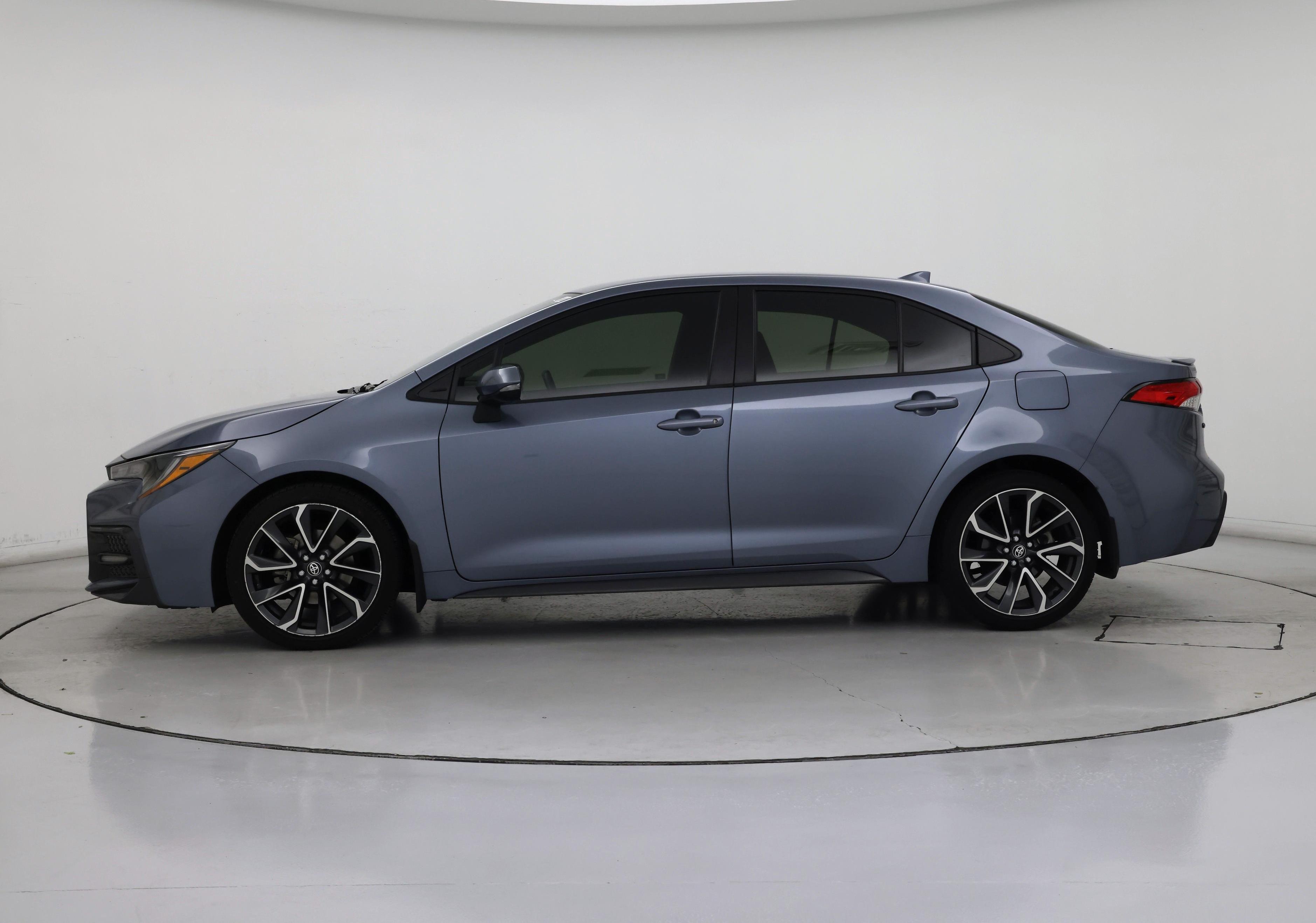 Thumbnail: 2021 Toyota Corolla - 3