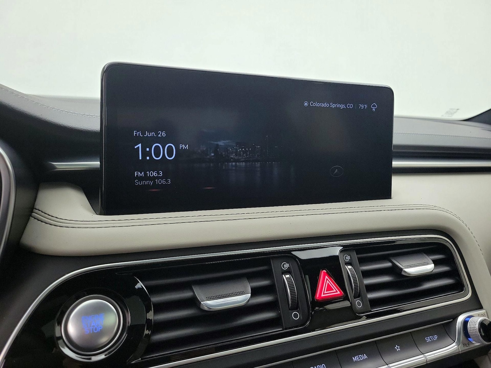 2023 GENESIS G70 Standard - Photo 16