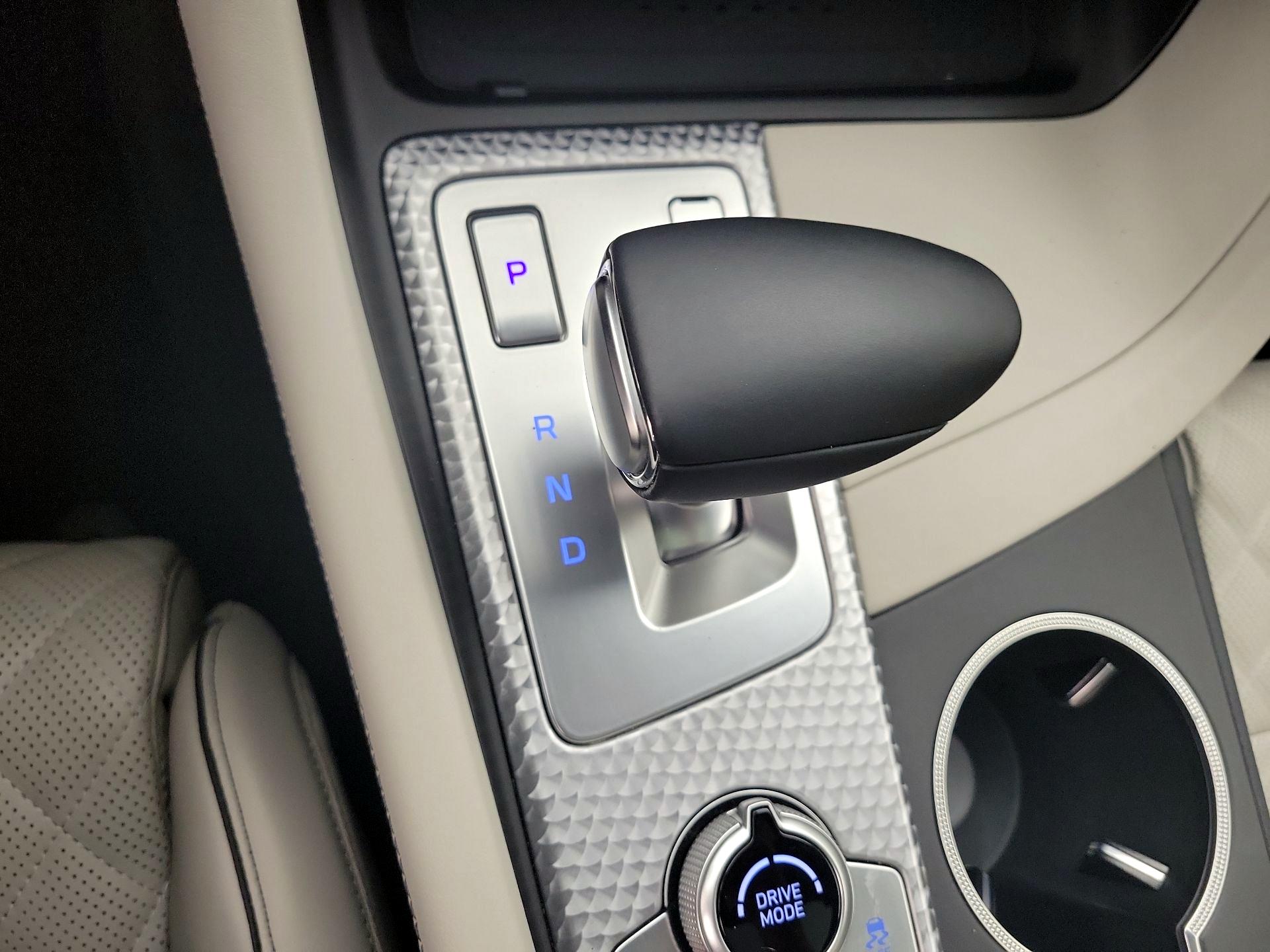 Thumbnail: 2023 Genesis G70 - 17