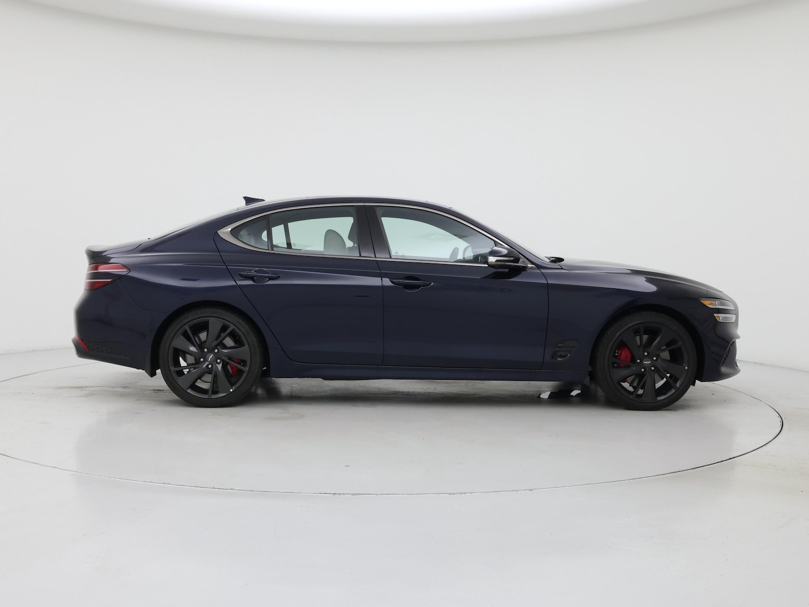 2023 GENESIS G70 Standard - Photo 8