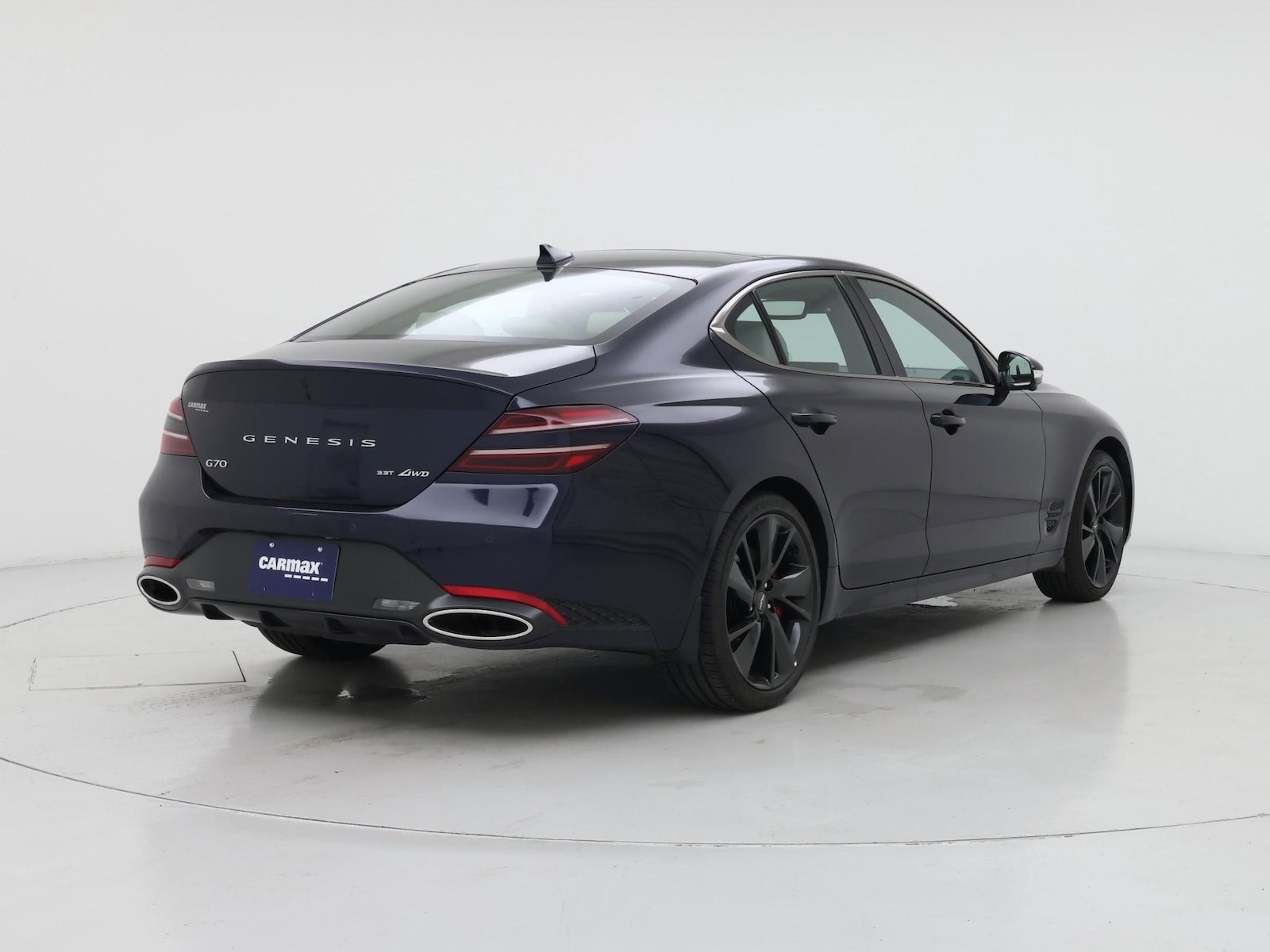 2023 GENESIS G70 Standard - Photo 9