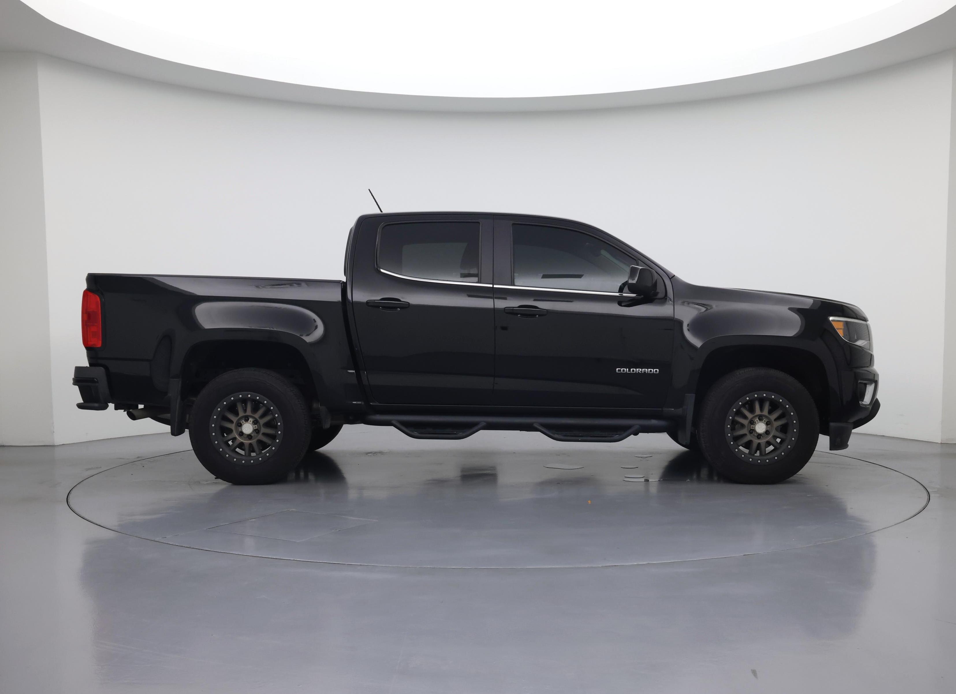 Thumbnail: 2017 Chevrolet Colorado - 7