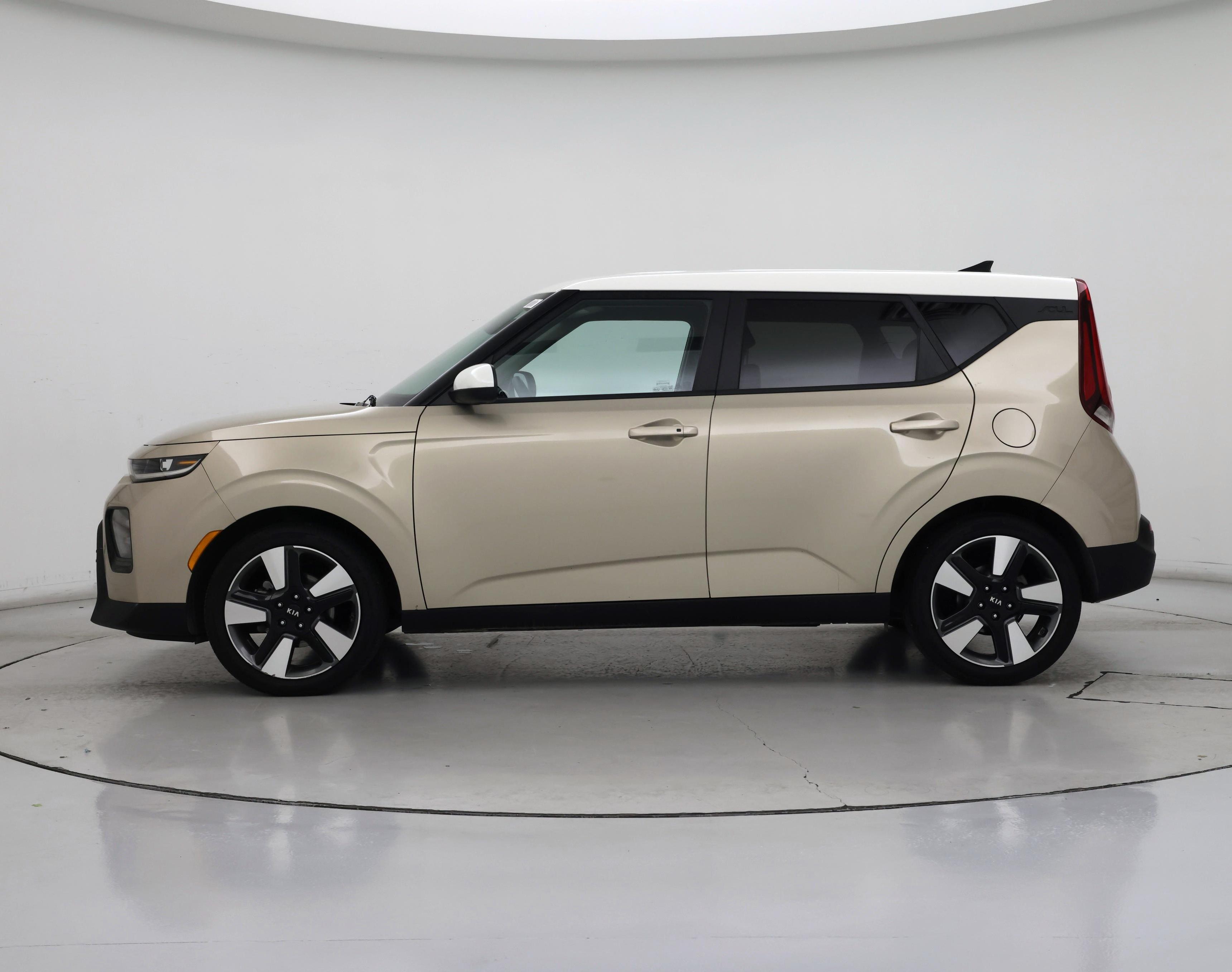Thumbnail: 2020 Kia Soul - 3