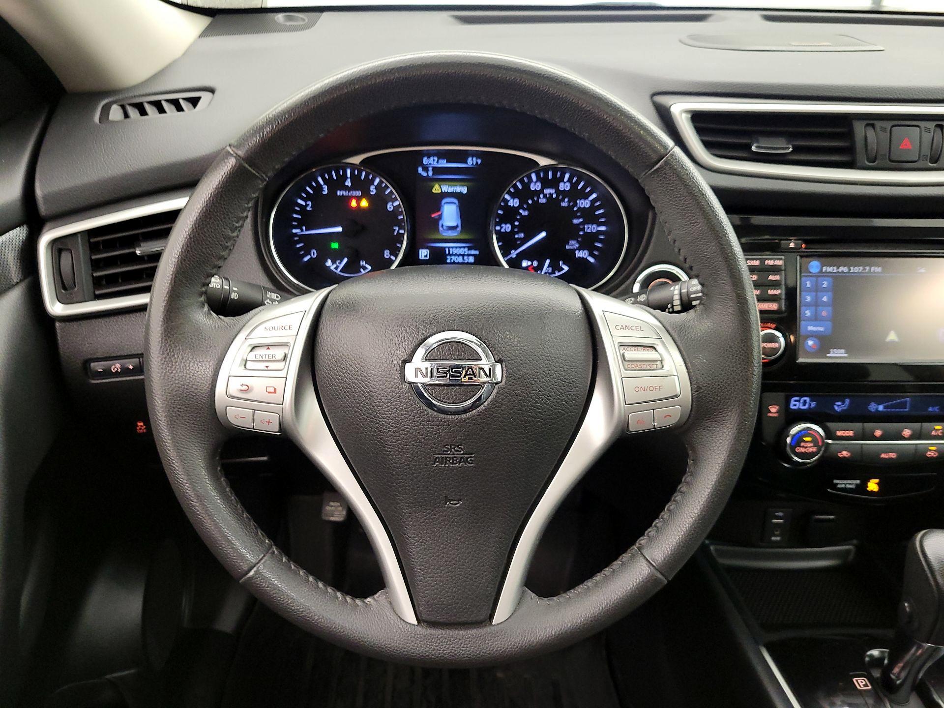 Thumbnail: 2016 Nissan Rogue - 10