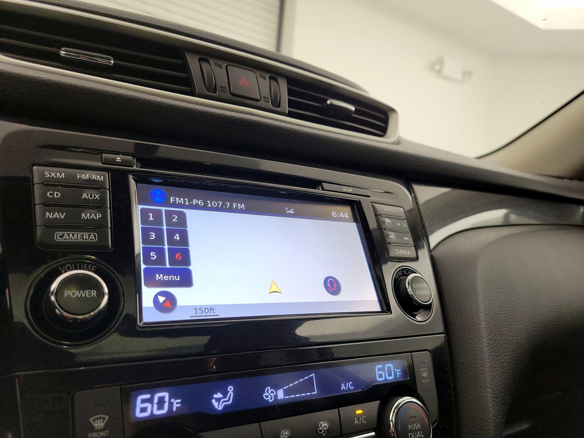 Thumbnail: 2016 Nissan Rogue - 14