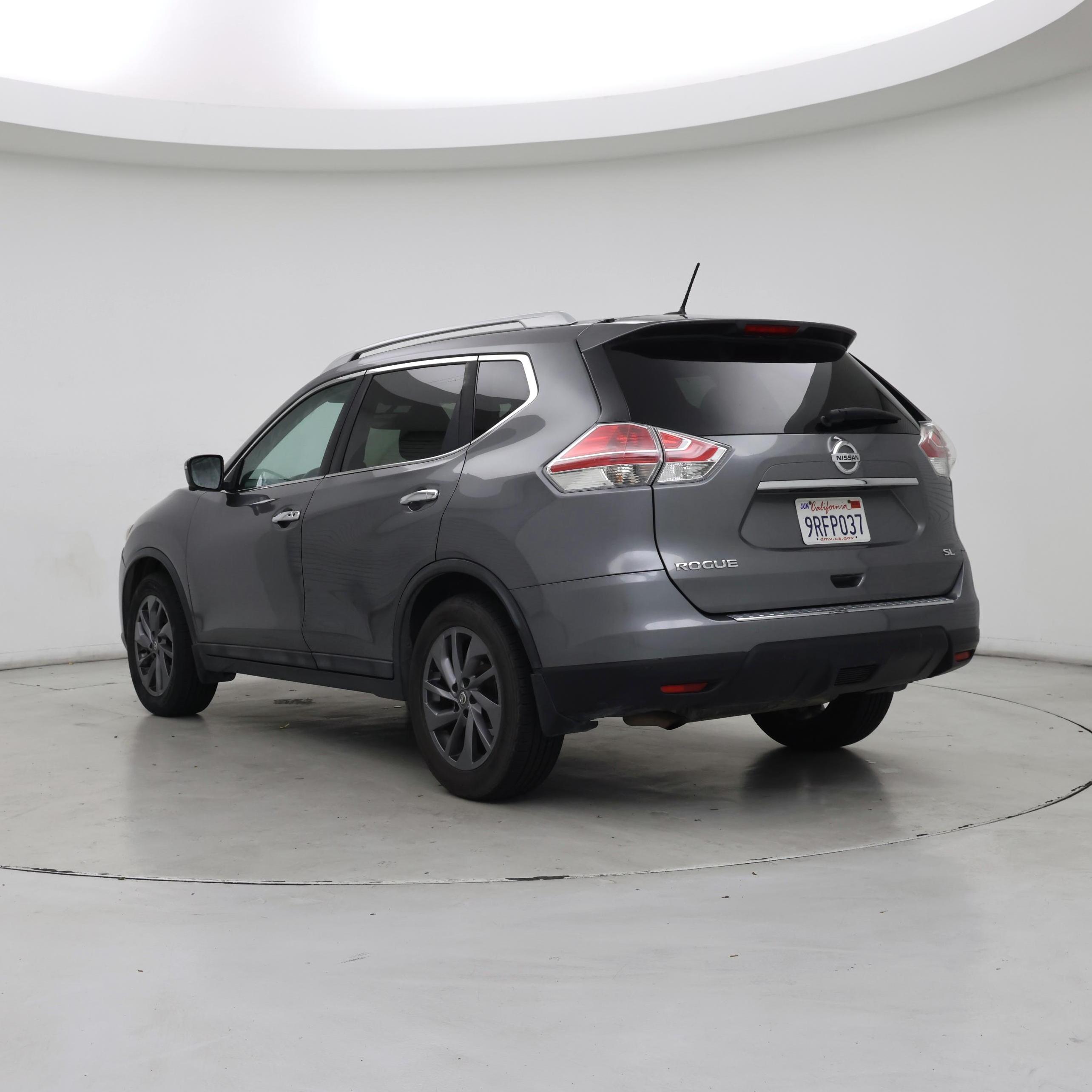 Thumbnail: 2016 Nissan Rogue - 2