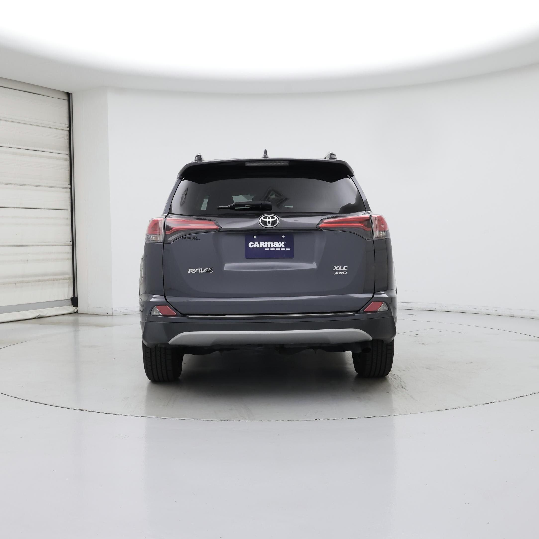 Thumbnail: 2018 Toyota RAV4 - 6
