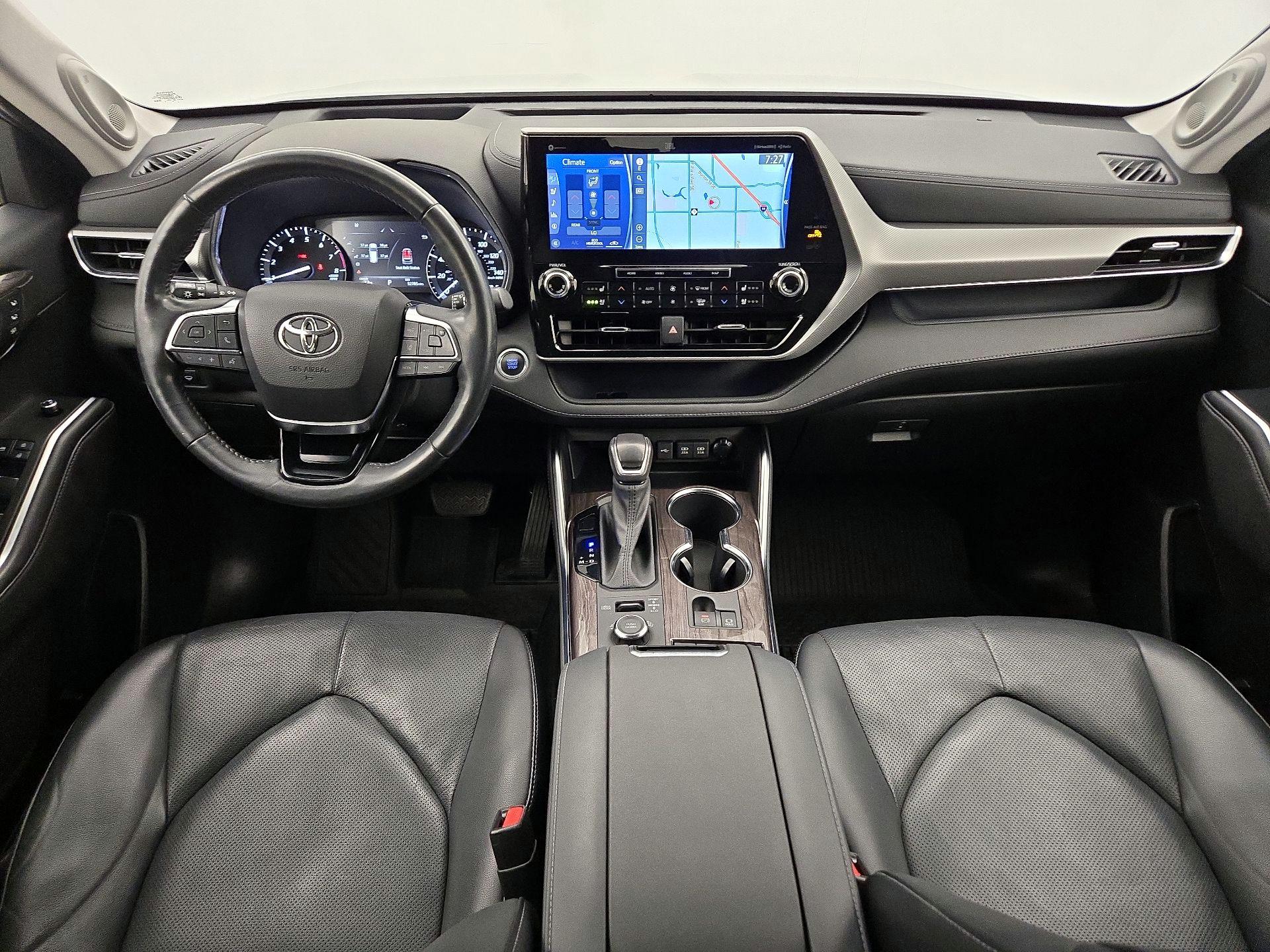 Thumbnail: 2021 Toyota Highlander - 9