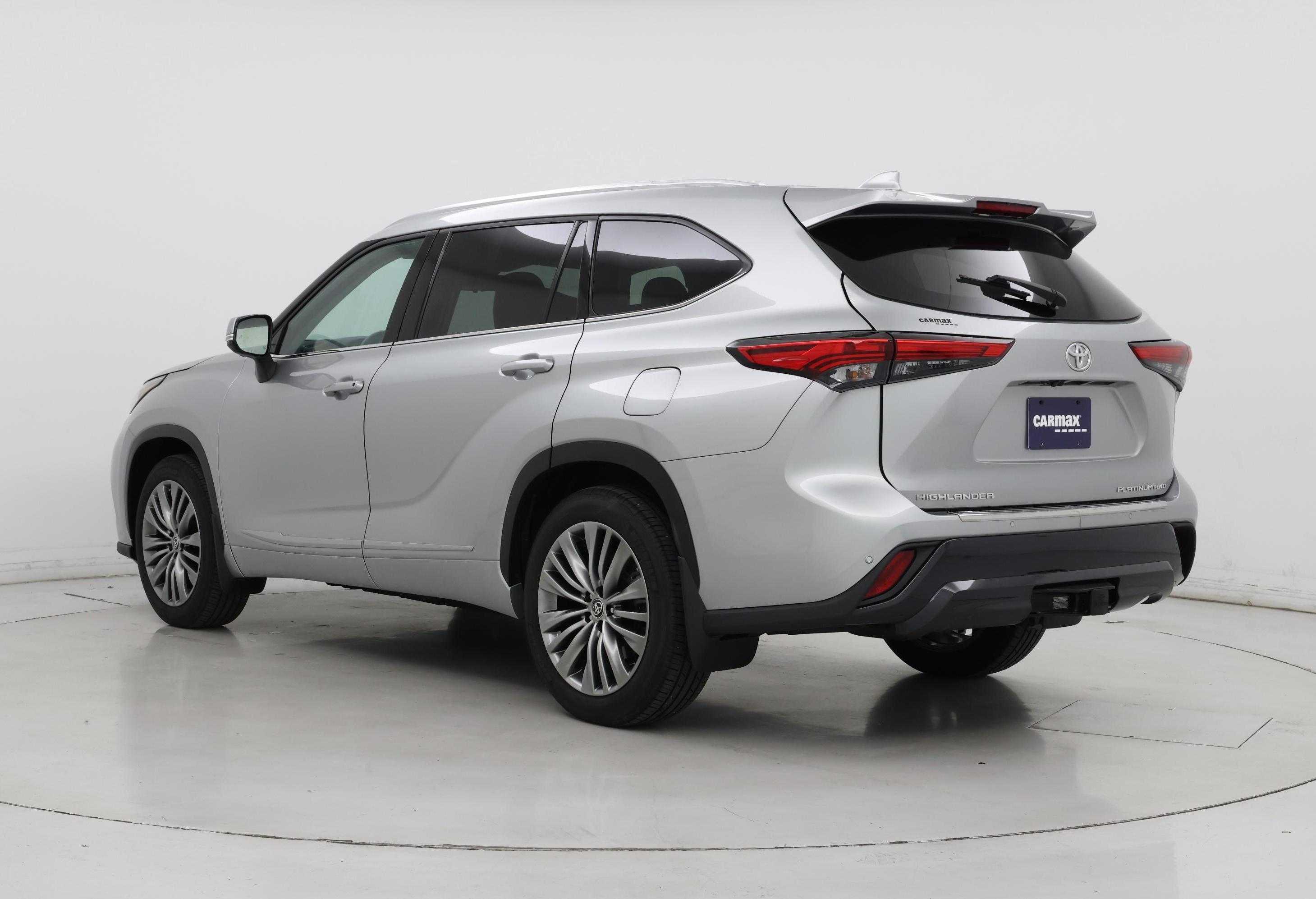 Thumbnail: 2021 Toyota Highlander - 2
