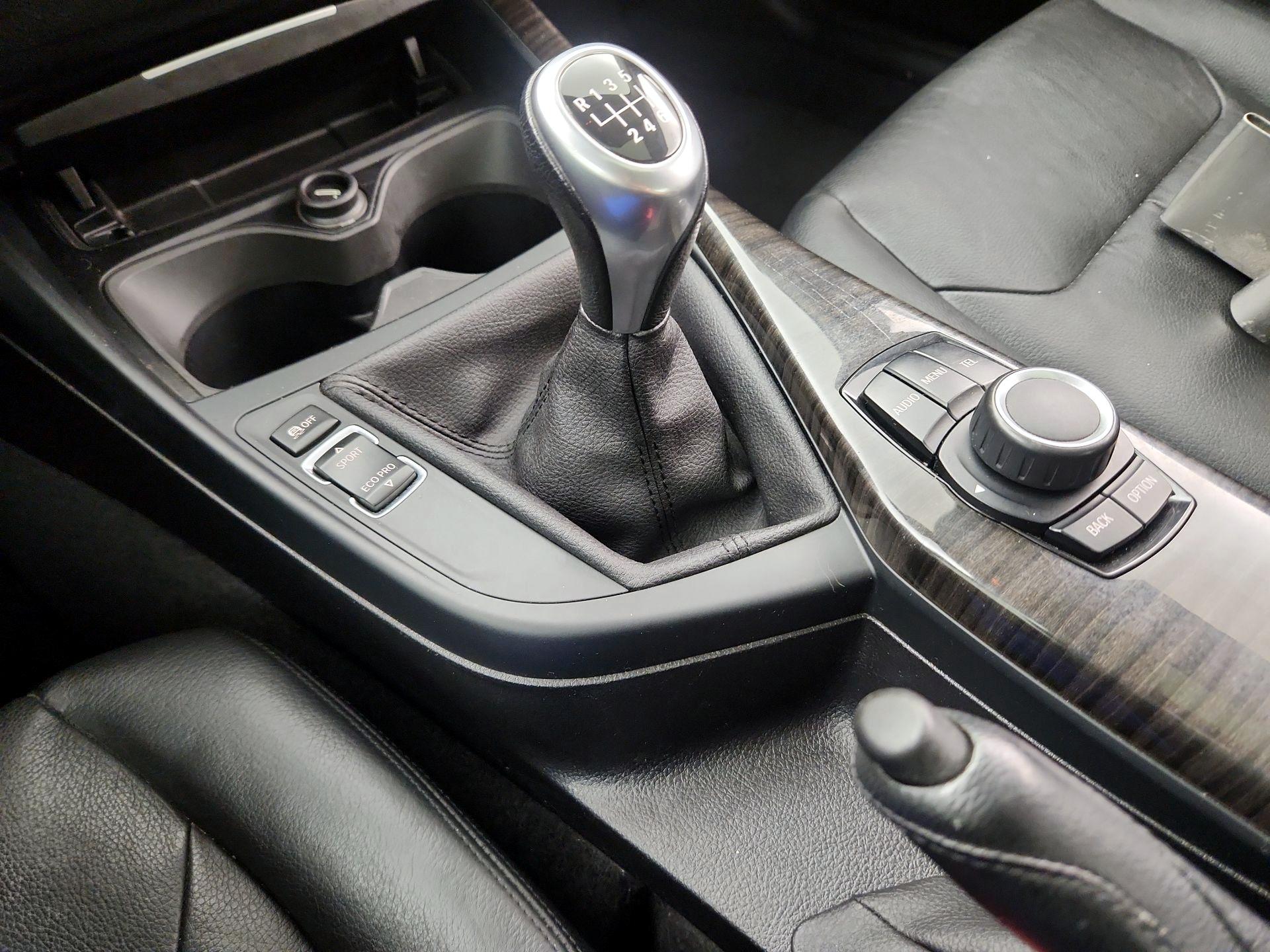 Thumbnail: 2015 BMW 2 Series - 16