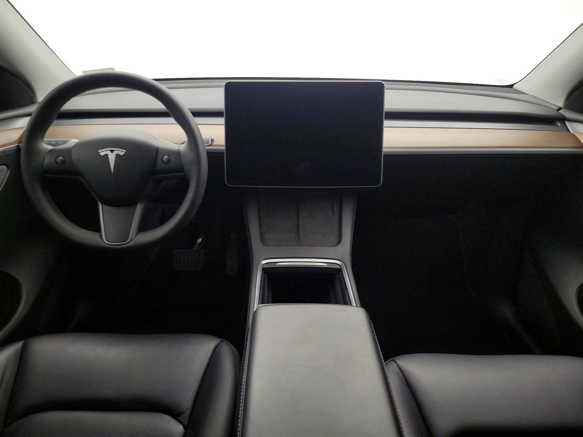 Thumbnail: 2024 Tesla Model Y - 9