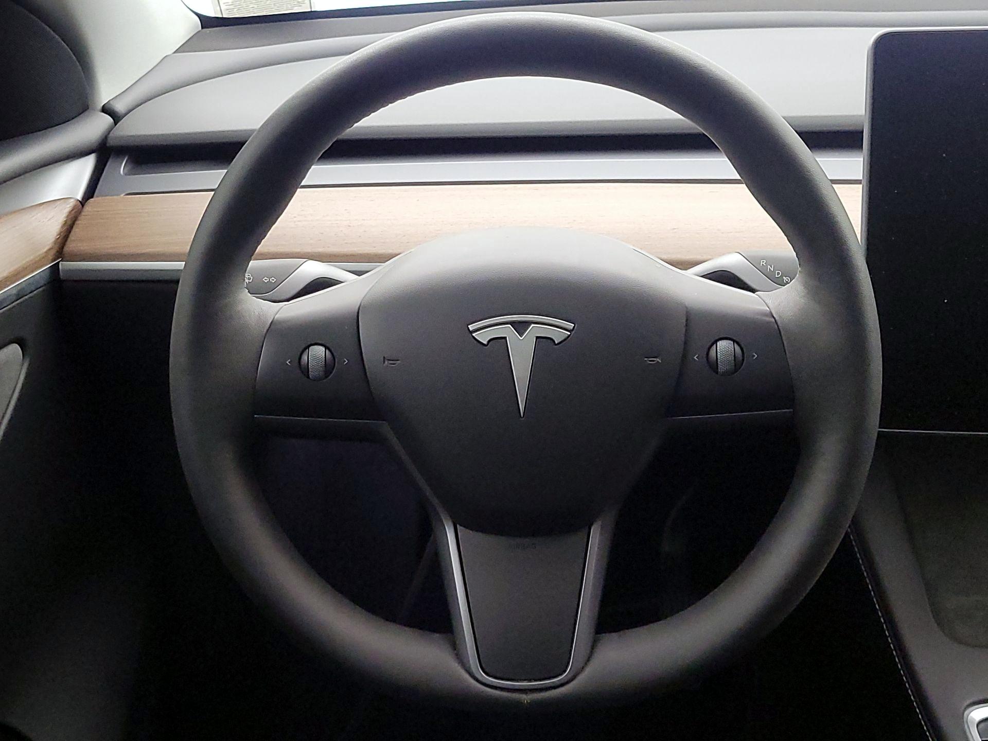 Thumbnail: 2024 Tesla Model Y - 10