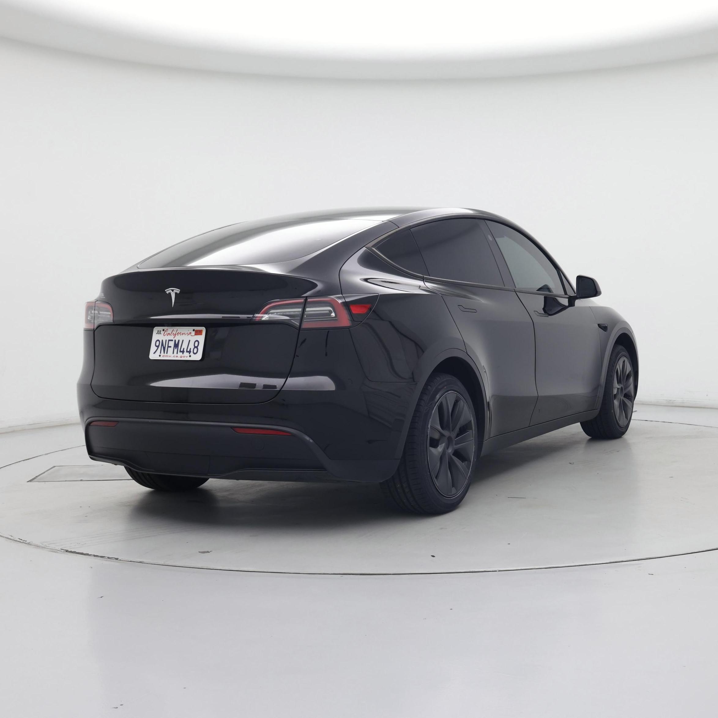 Thumbnail: 2024 Tesla Model Y - 8