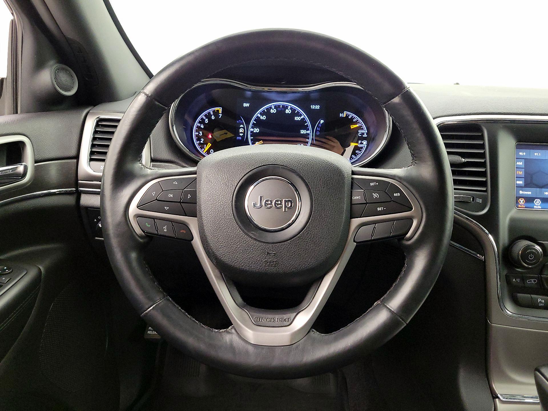 Thumbnail: 2018 Jeep Grand Cherokee - 10