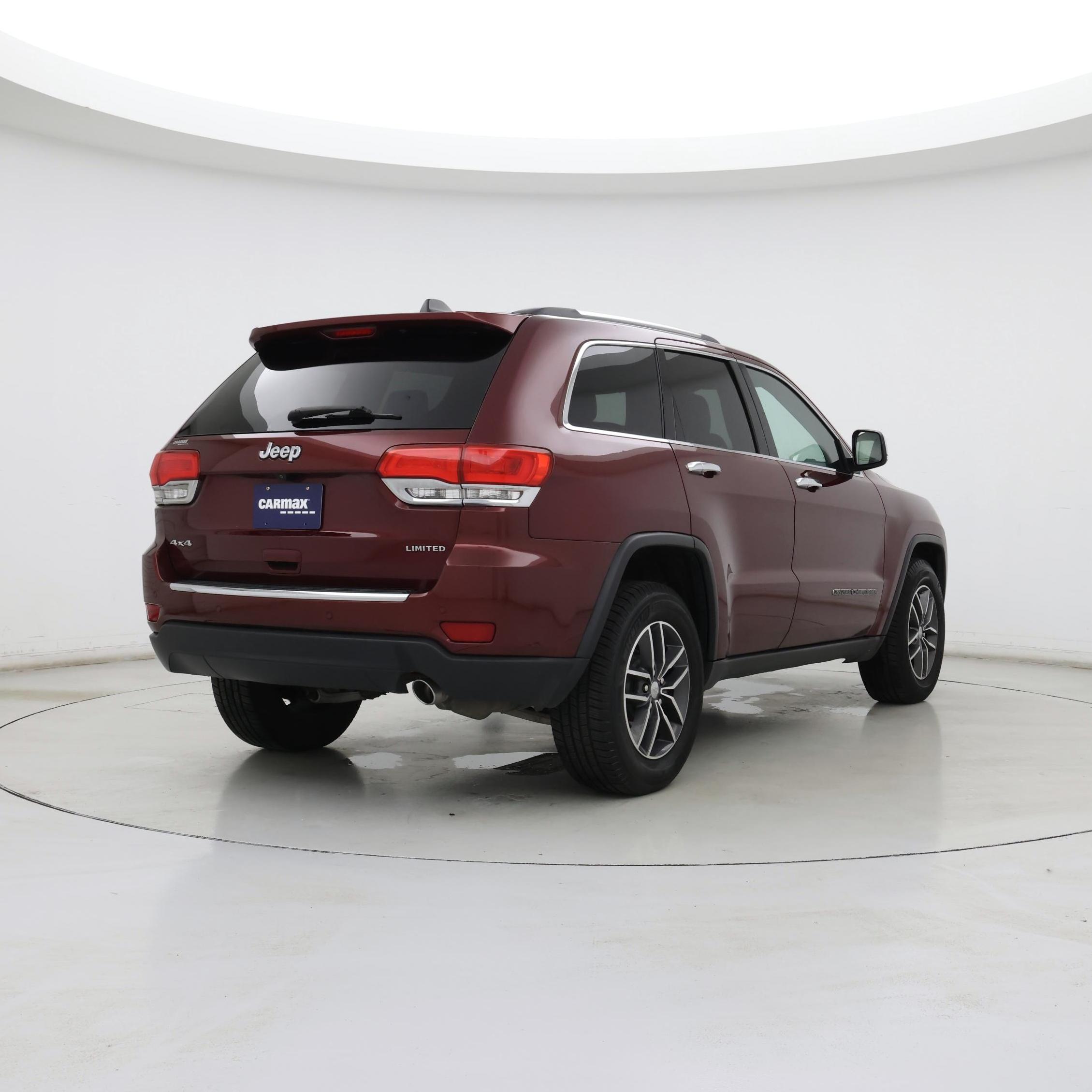 Thumbnail: 2018 Jeep Grand Cherokee - 8