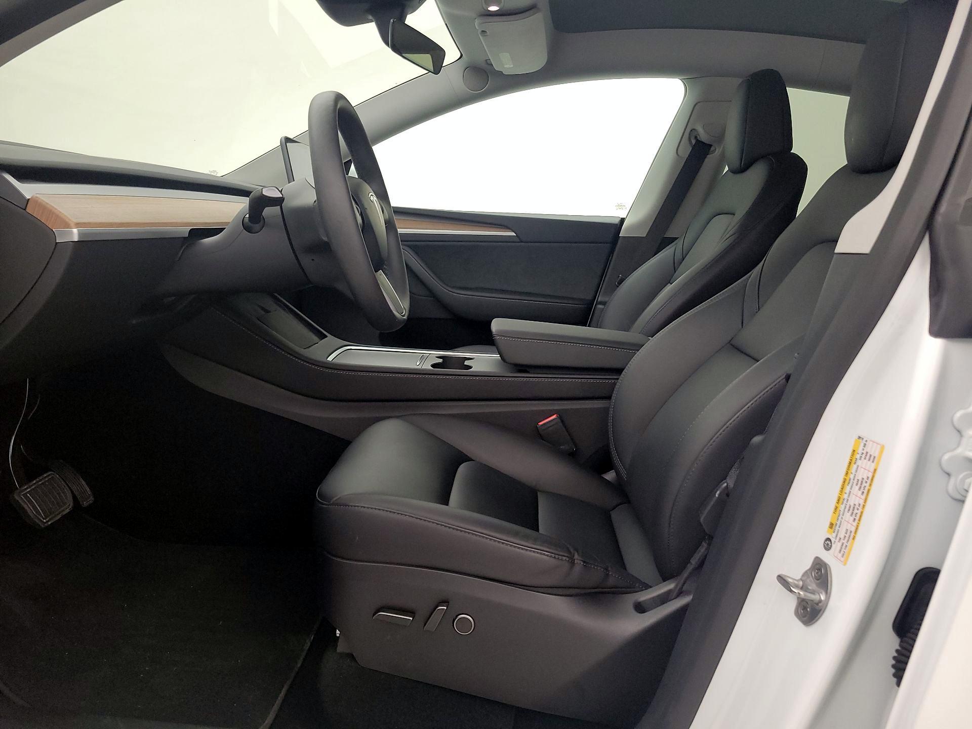 Thumbnail: 2024 Tesla Model Y - 11