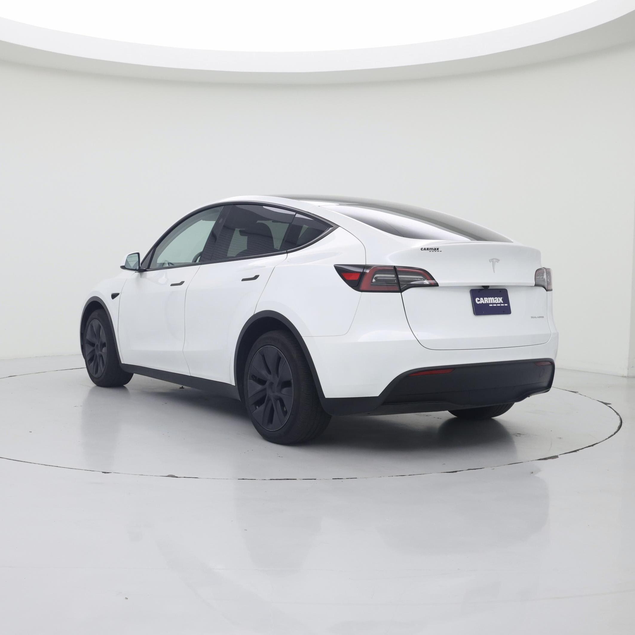 Thumbnail: 2024 Tesla Model Y - 2
