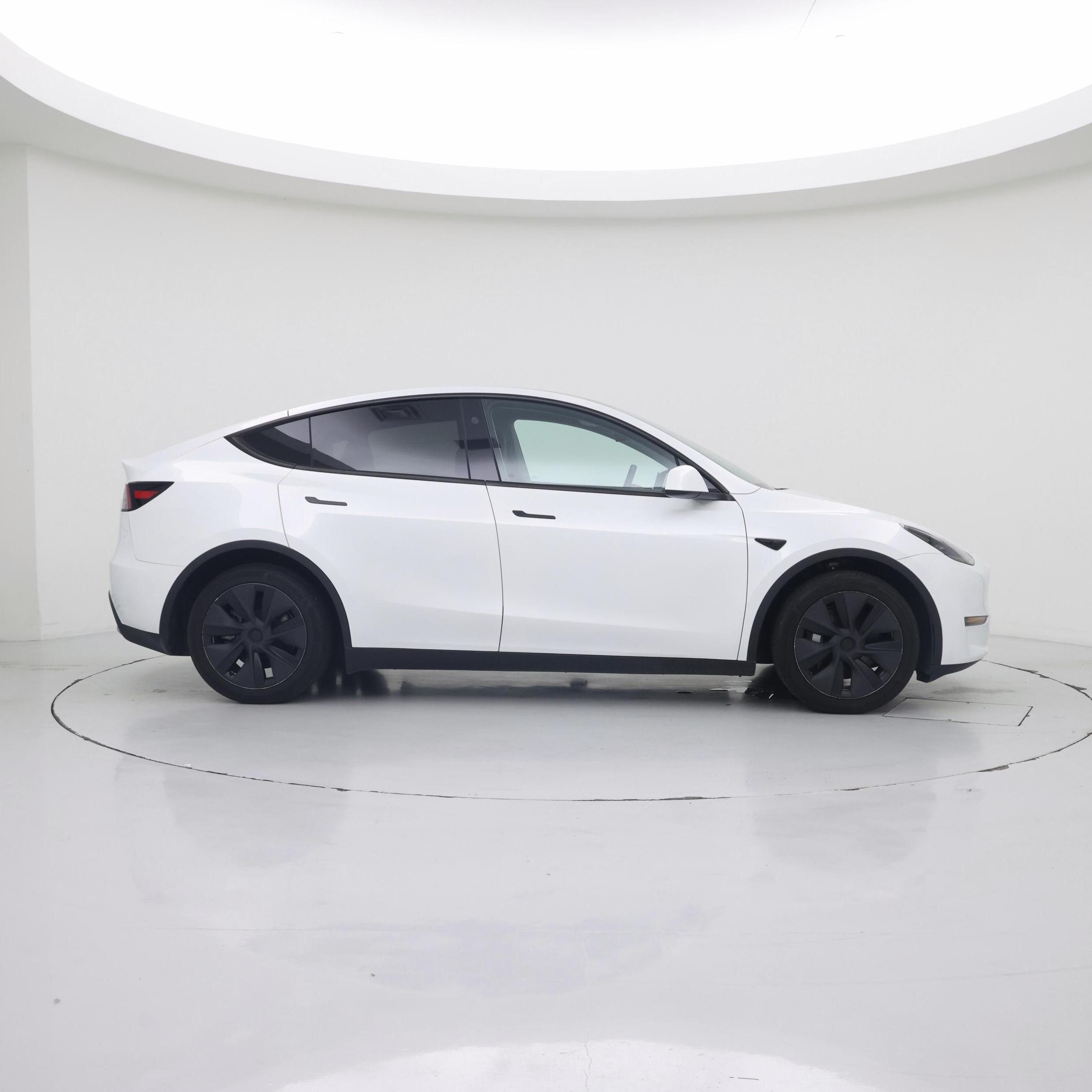 Thumbnail: 2024 Tesla Model Y - 7
