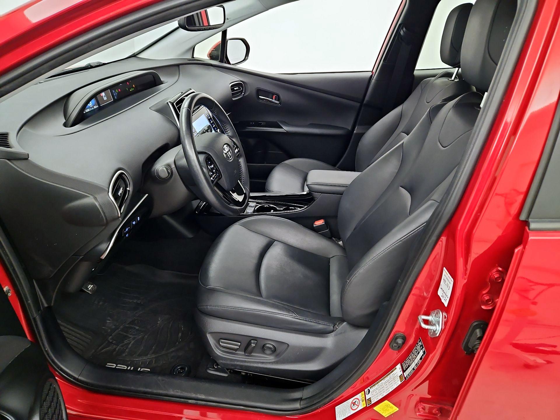 Thumbnail: 2021 Toyota Prius - 11
