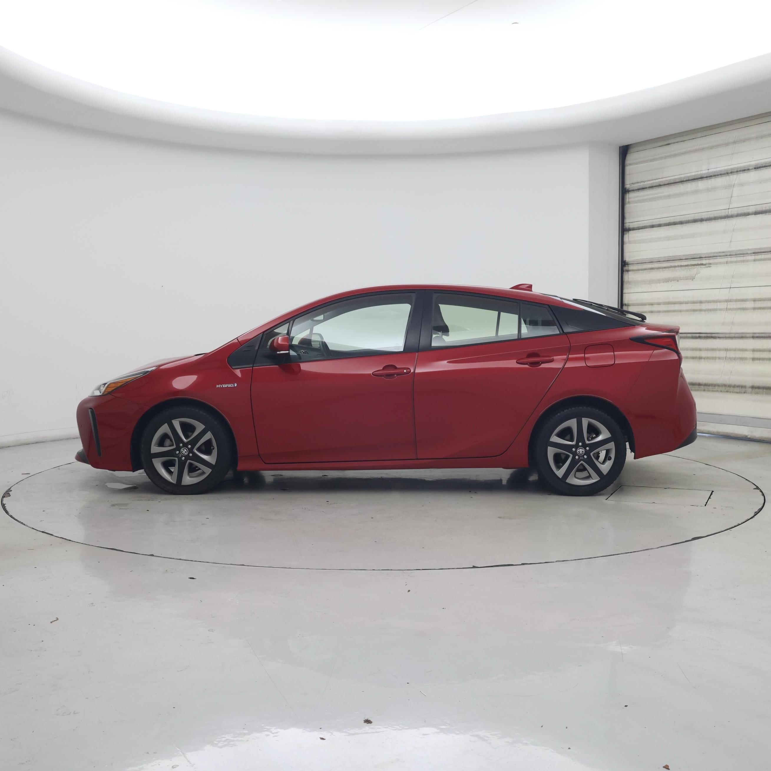 Thumbnail: 2021 Toyota Prius - 3