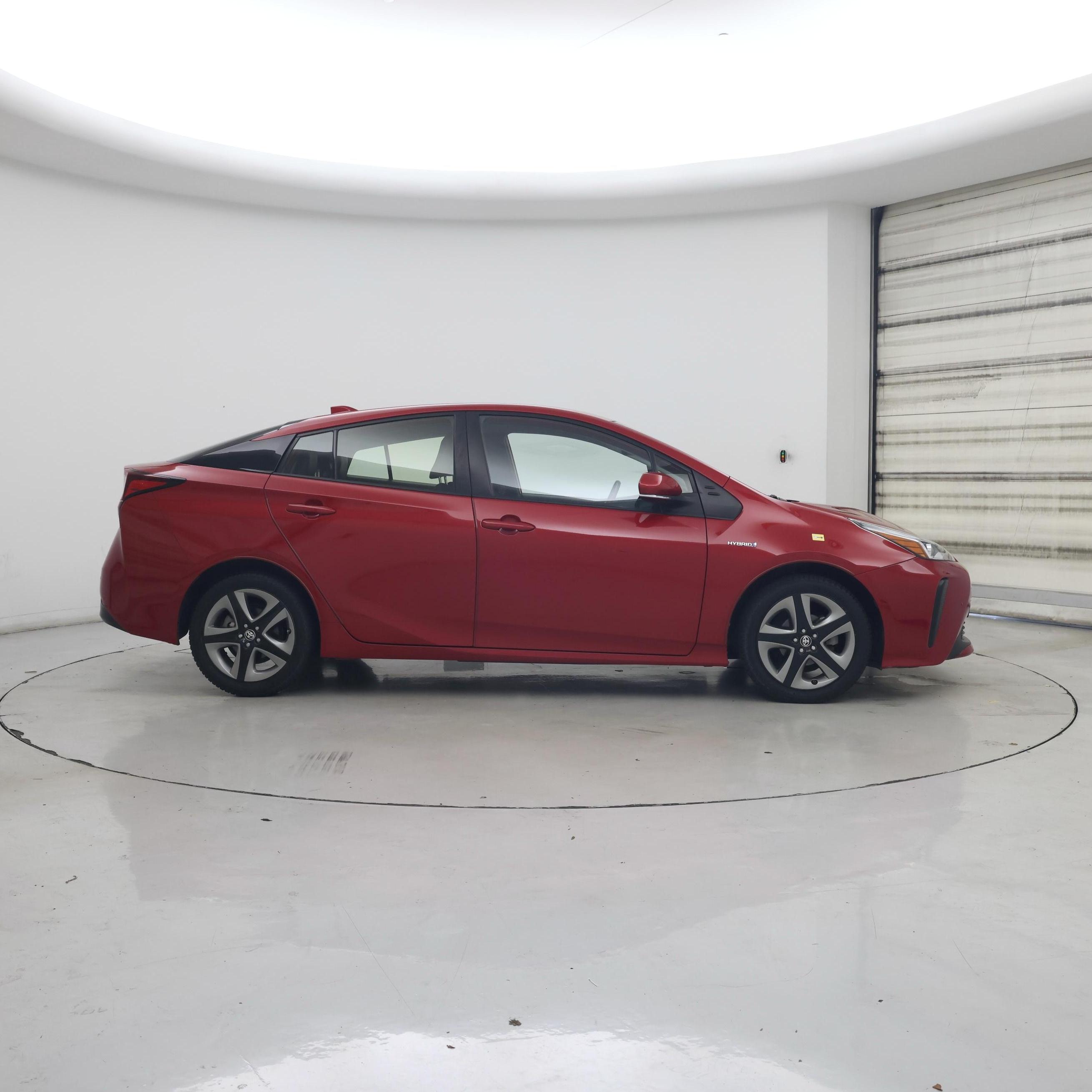 Thumbnail: 2021 Toyota Prius - 7