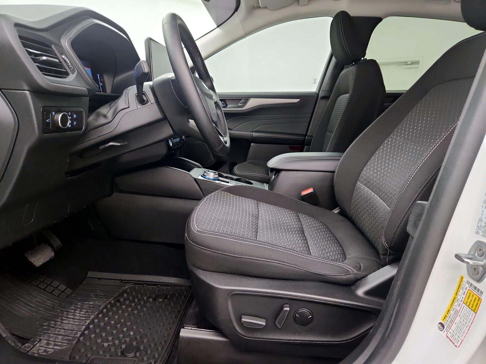 Thumbnail: 2023 Ford Escape - 11