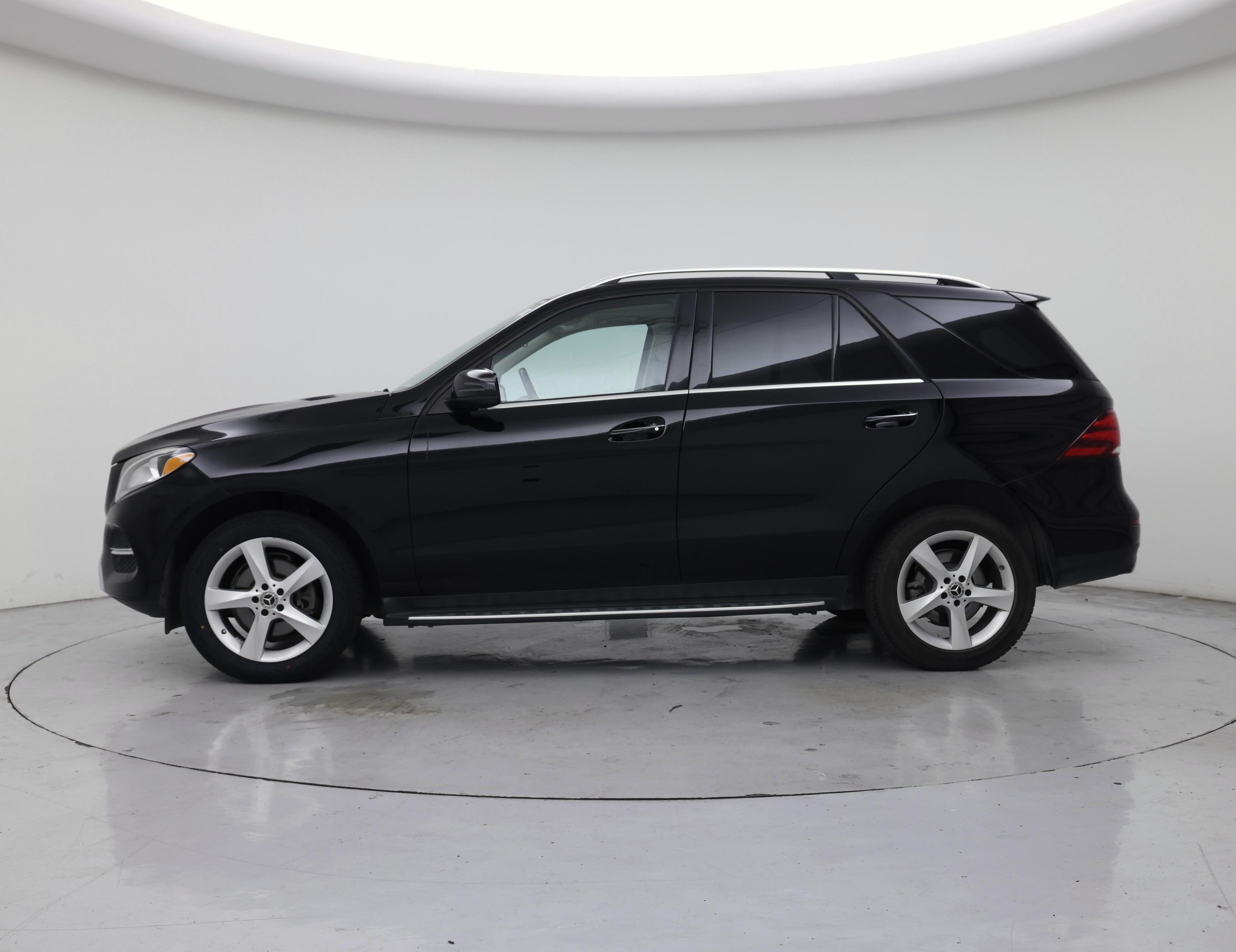 Thumbnail: 2018 Mercedes-Benz GLE - 3