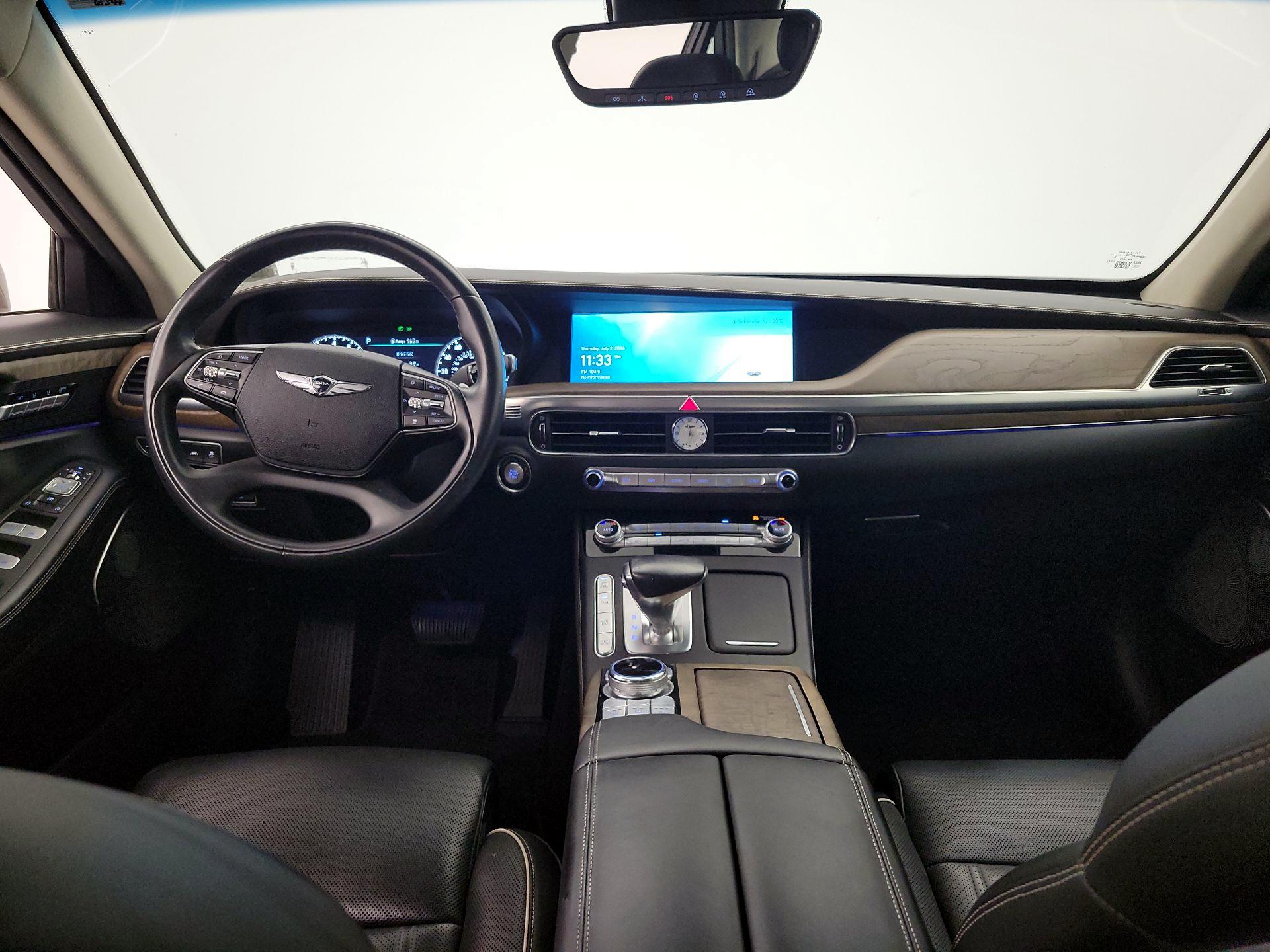 Thumbnail: 2021 Genesis G90 - 9