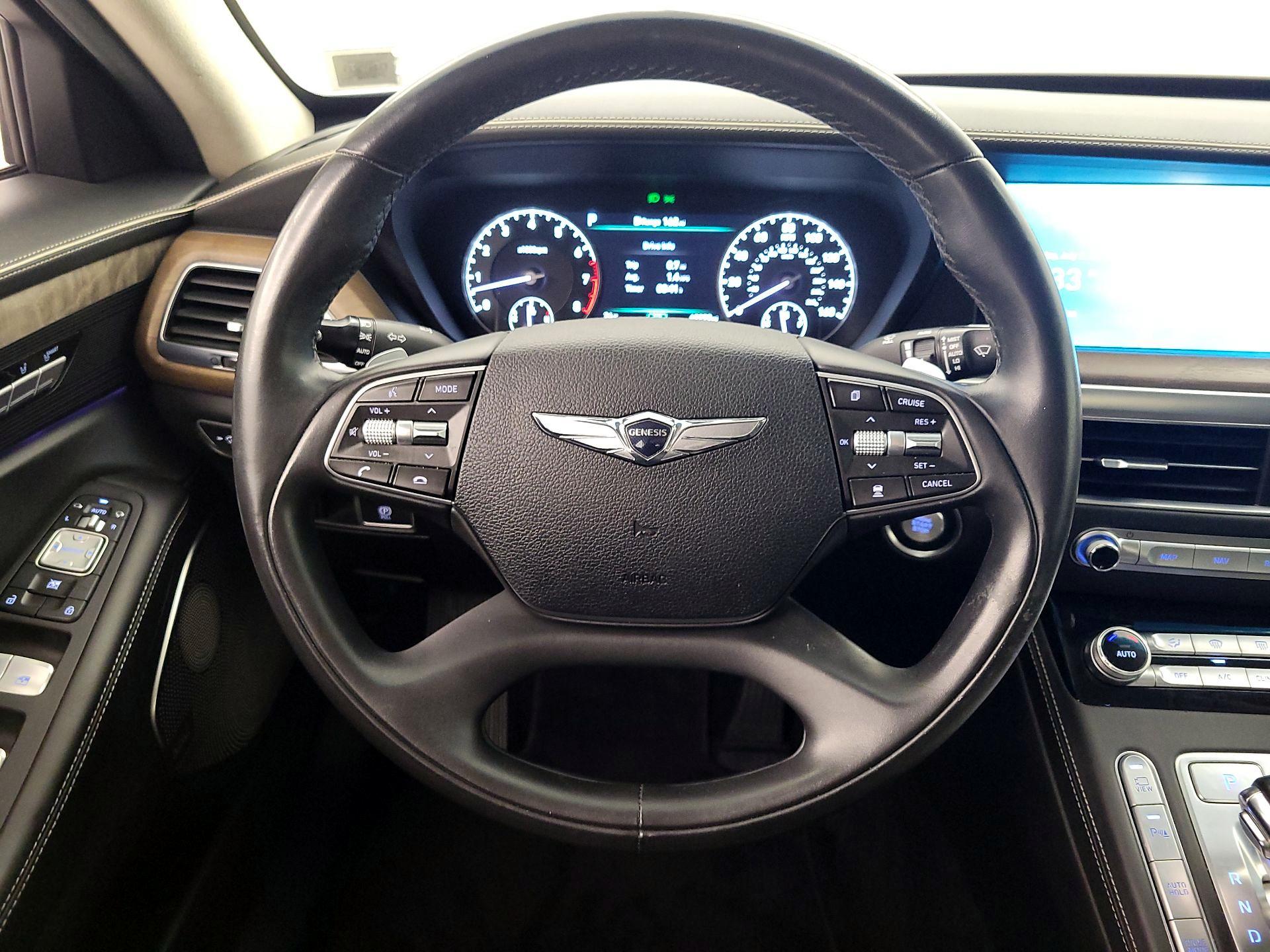 Thumbnail: 2021 Genesis G90 - 10