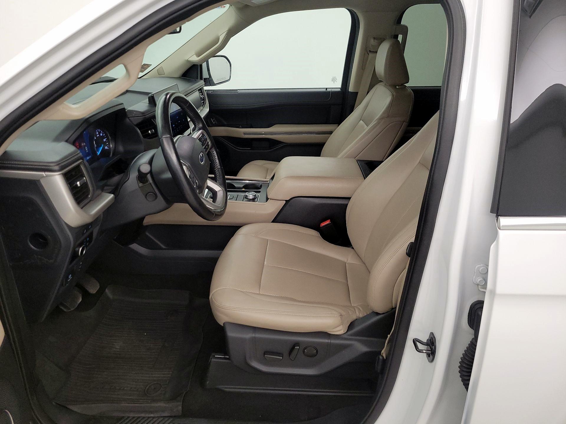 Thumbnail: 2023 Ford Expedition - 9