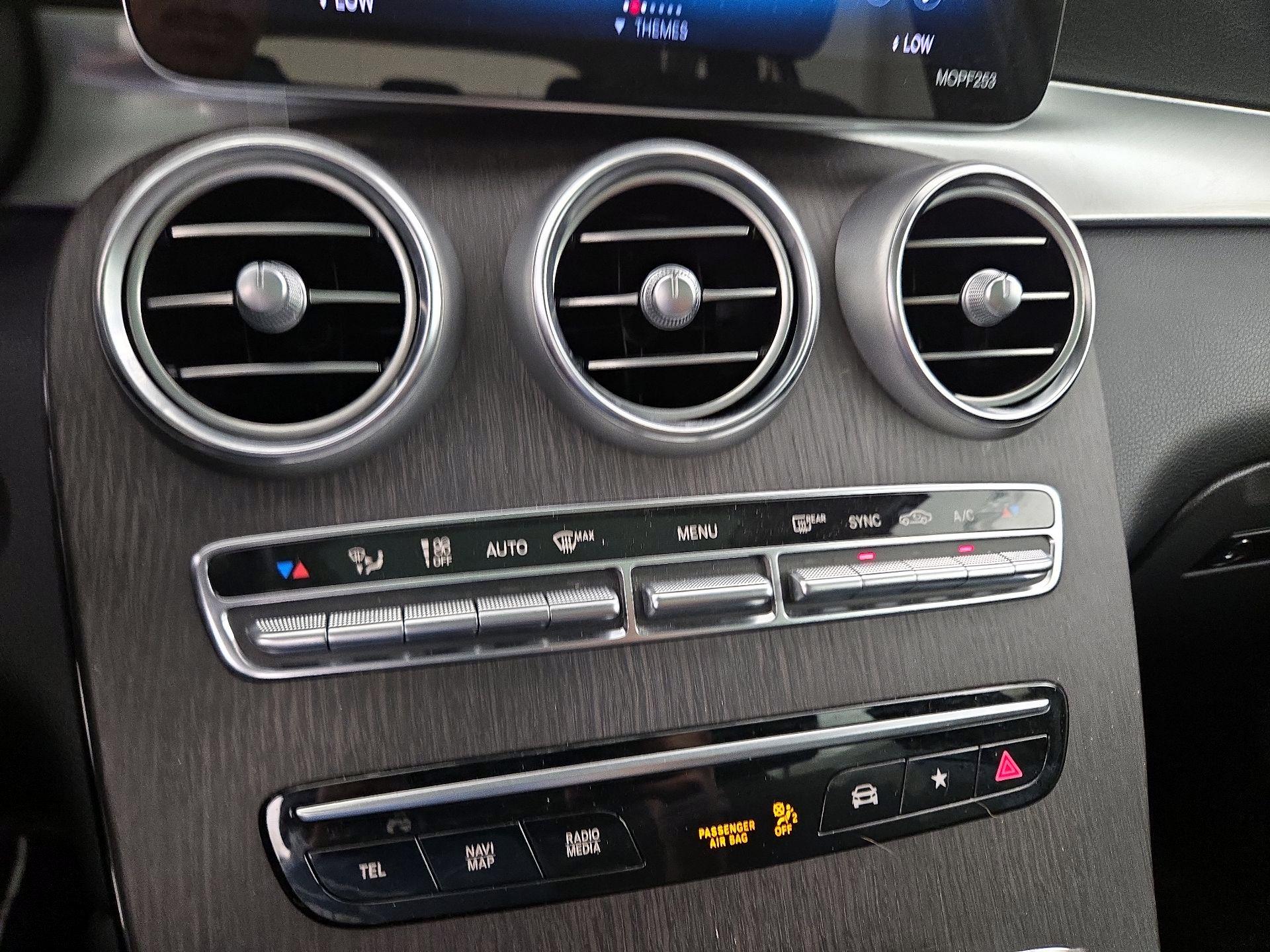 Thumbnail: 2021 Mercedes-Benz GLC - 16