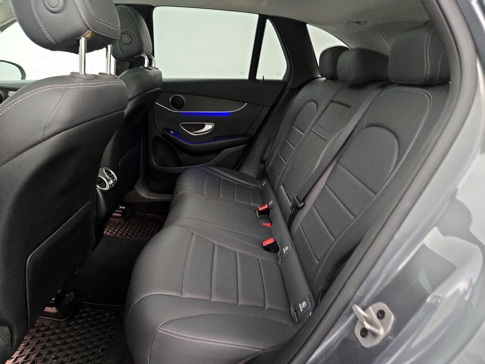 2021 Mercedes-Benz GLC GLC300 - Photo 21