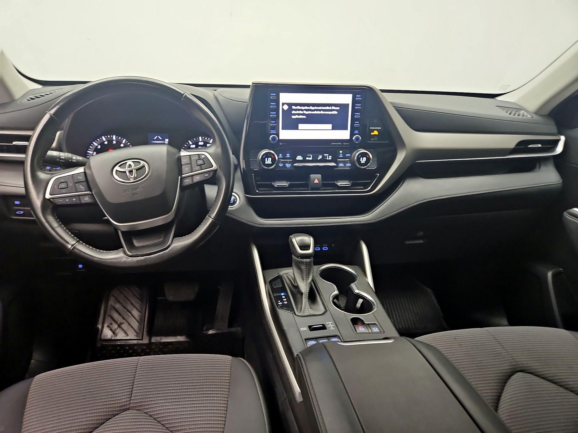 Thumbnail: 2022 Toyota Highlander - 9