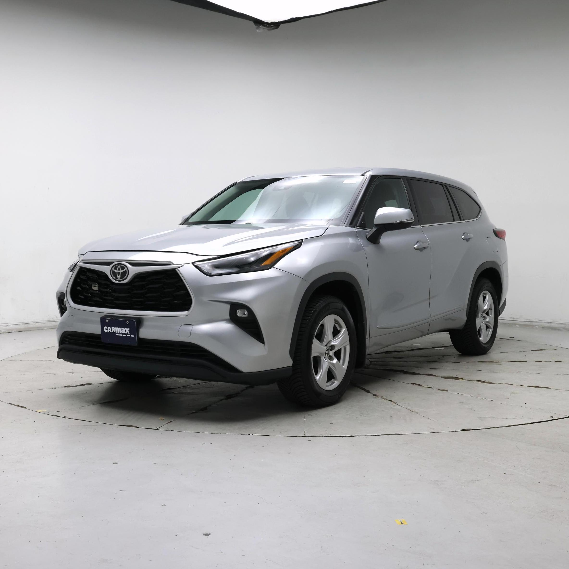 Thumbnail: 2022 Toyota Highlander - 4