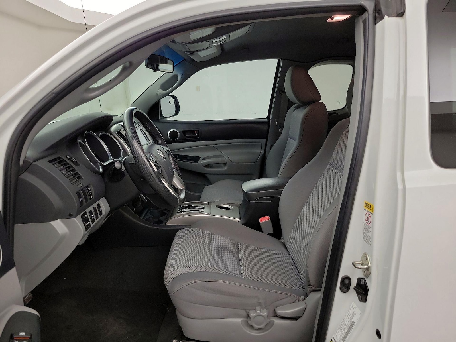 2015 Toyota Tacoma Base - Photo 12