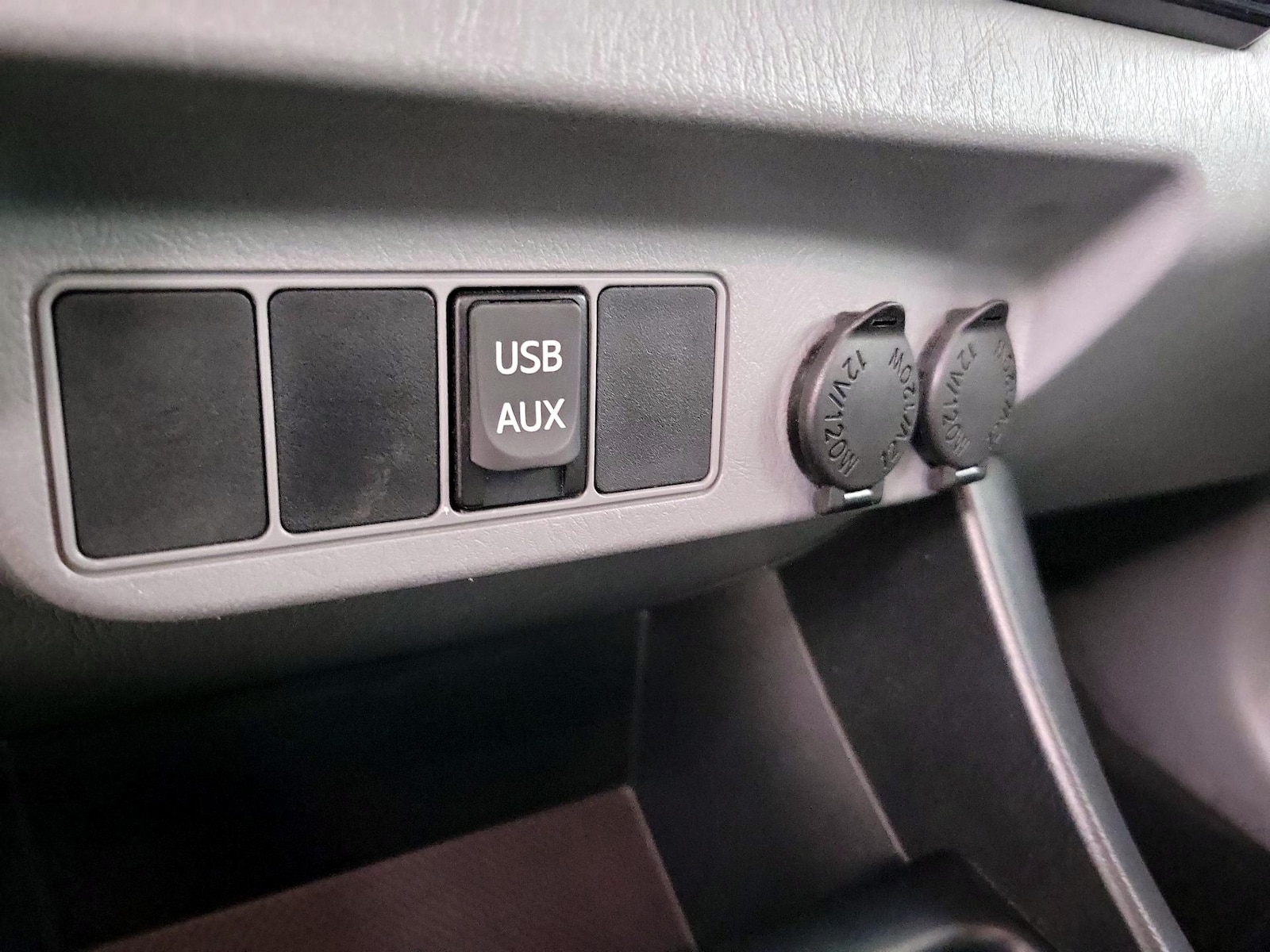 2015 Toyota Tacoma Base - Photo 19