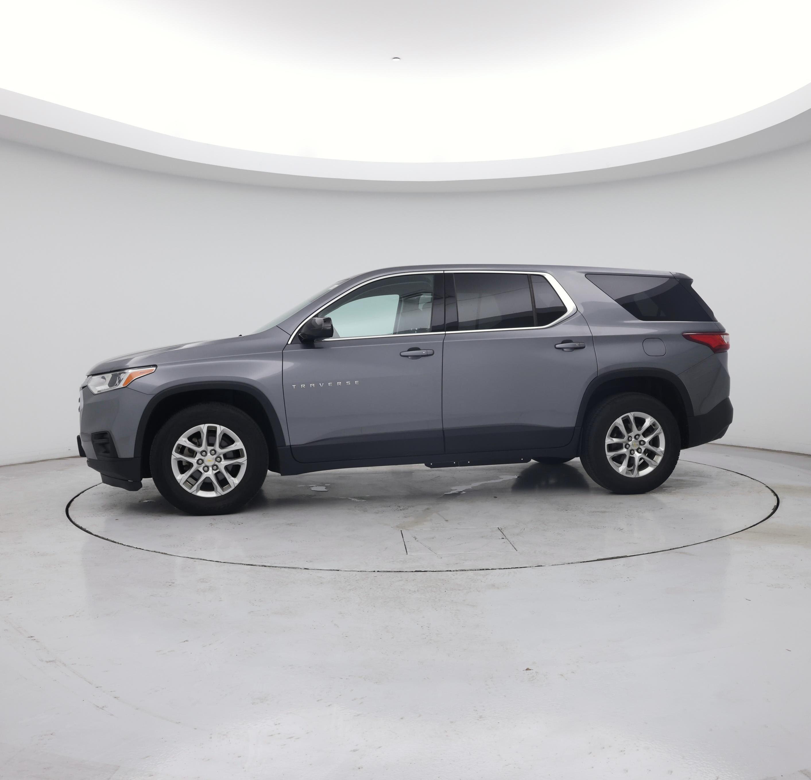 Thumbnail: 2019 Chevrolet Traverse - 3