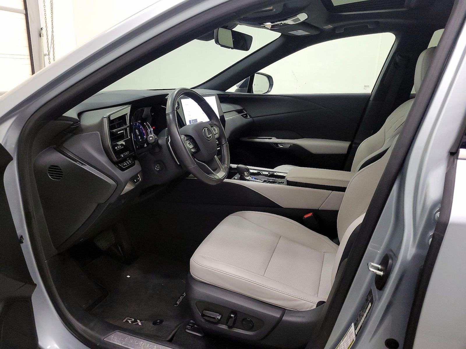 2024 Lexus RX 350 - Photo 12