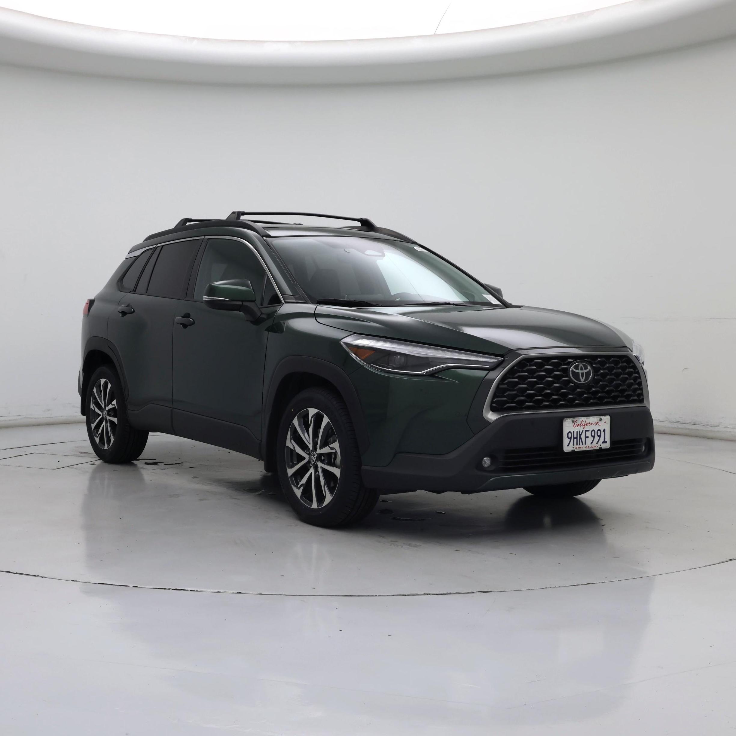 Green 2023 Toyota Corolla Cross XLE FWD SUV / Crossover Front-Wheel Drive Automatic
