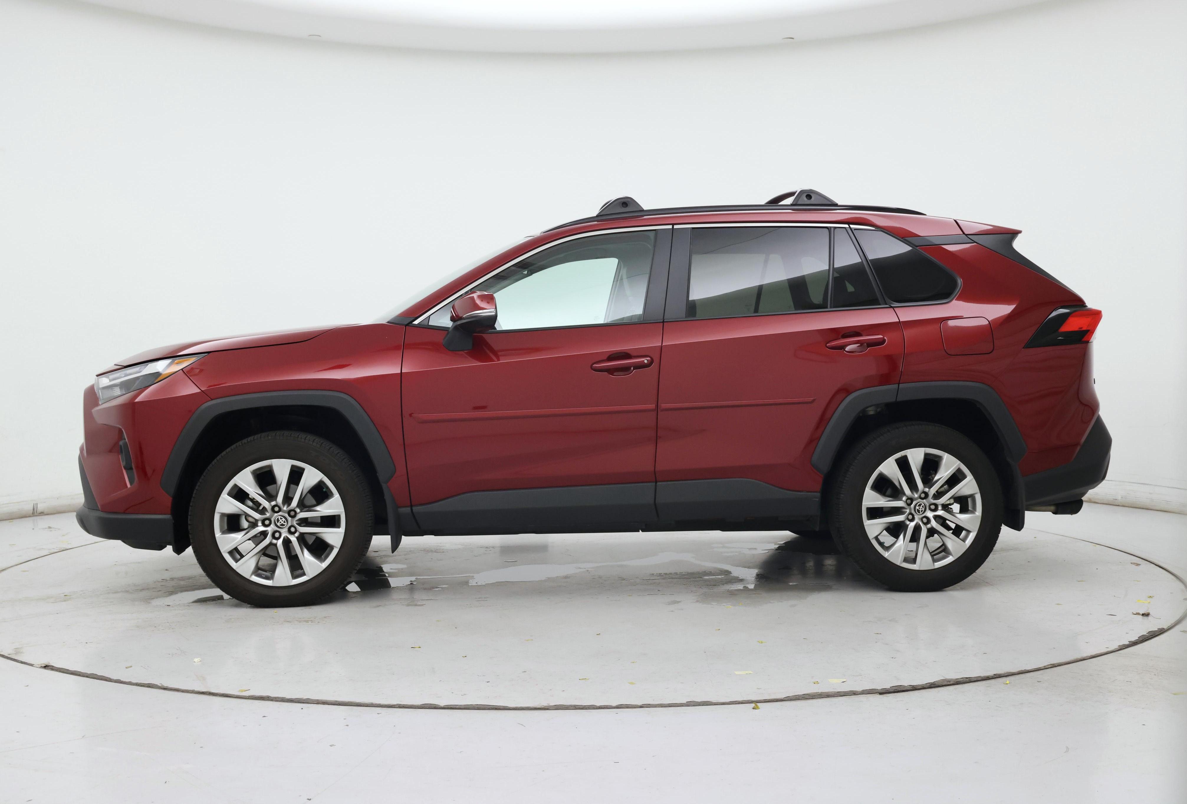 Thumbnail: 2025 Toyota RAV4 - 3
