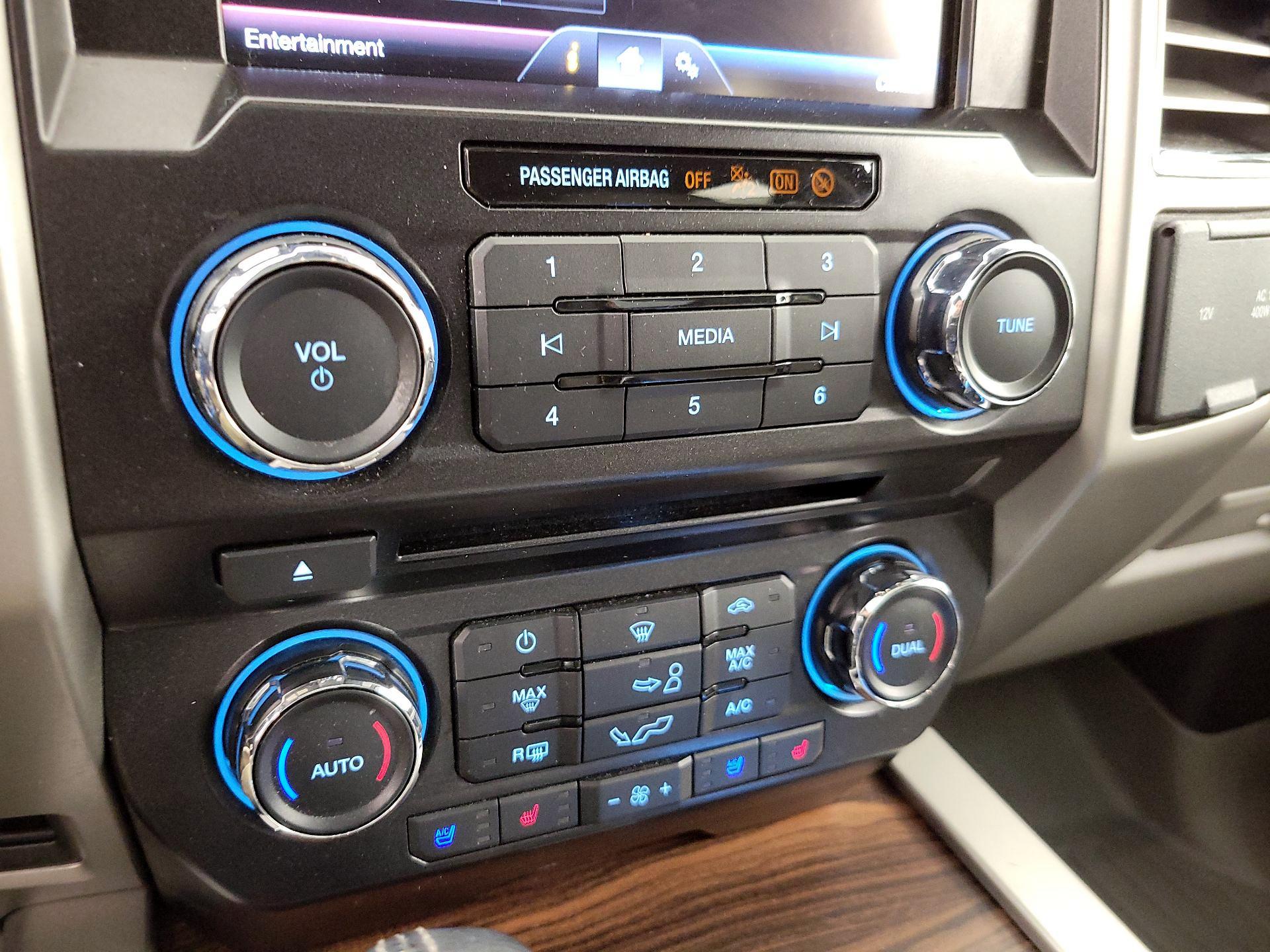 Thumbnail: 2015 Ford F-150 - 17
