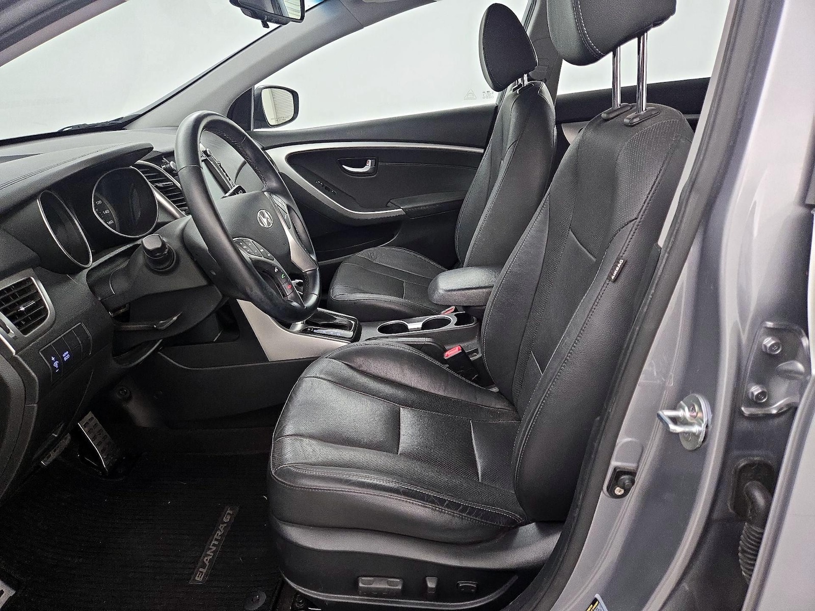 2014 Hyundai Elantra GT Base - Photo 12