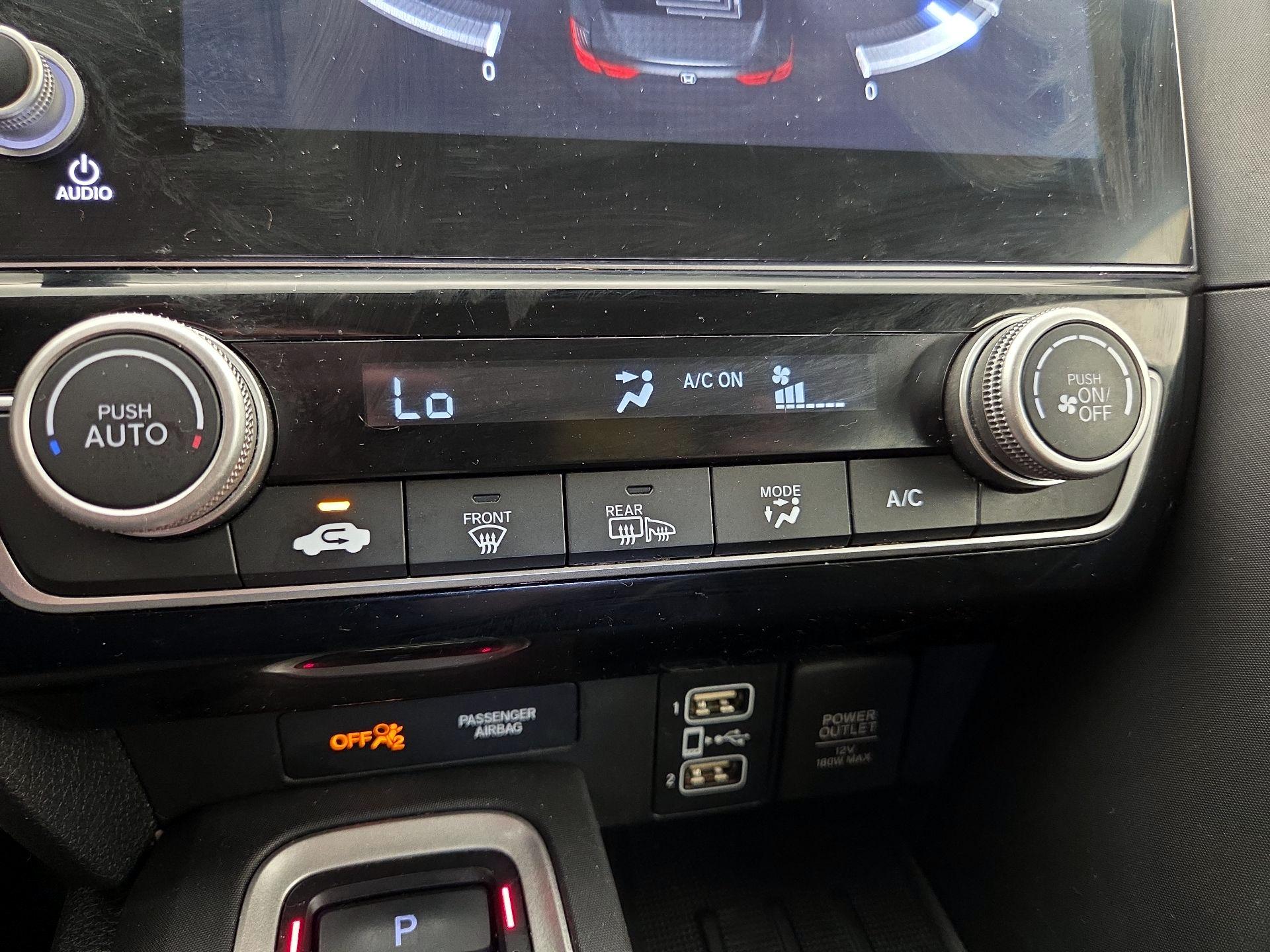 Thumbnail: 2019 Honda Insight - 16