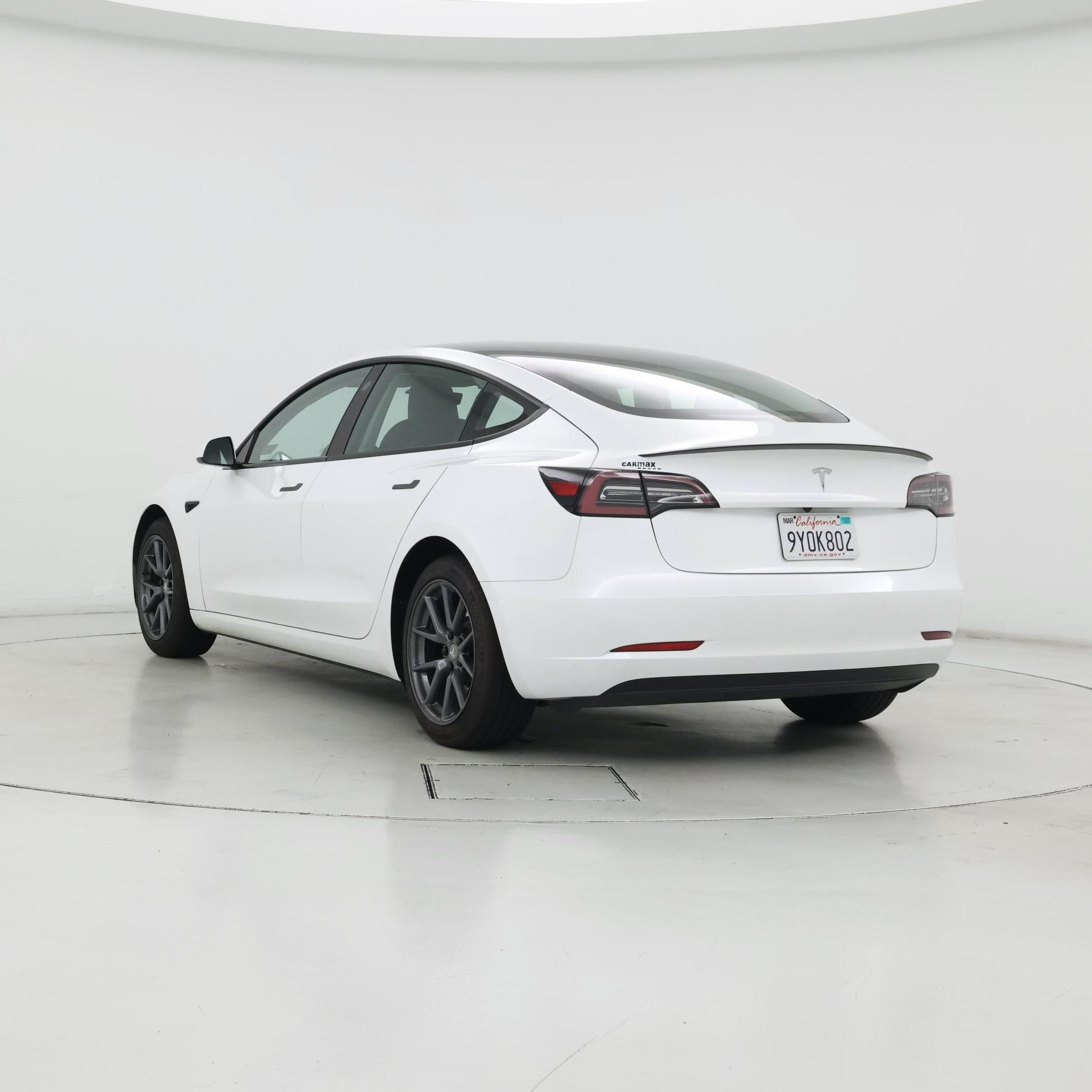 Thumbnail: 2023 Tesla Model 3 - 2